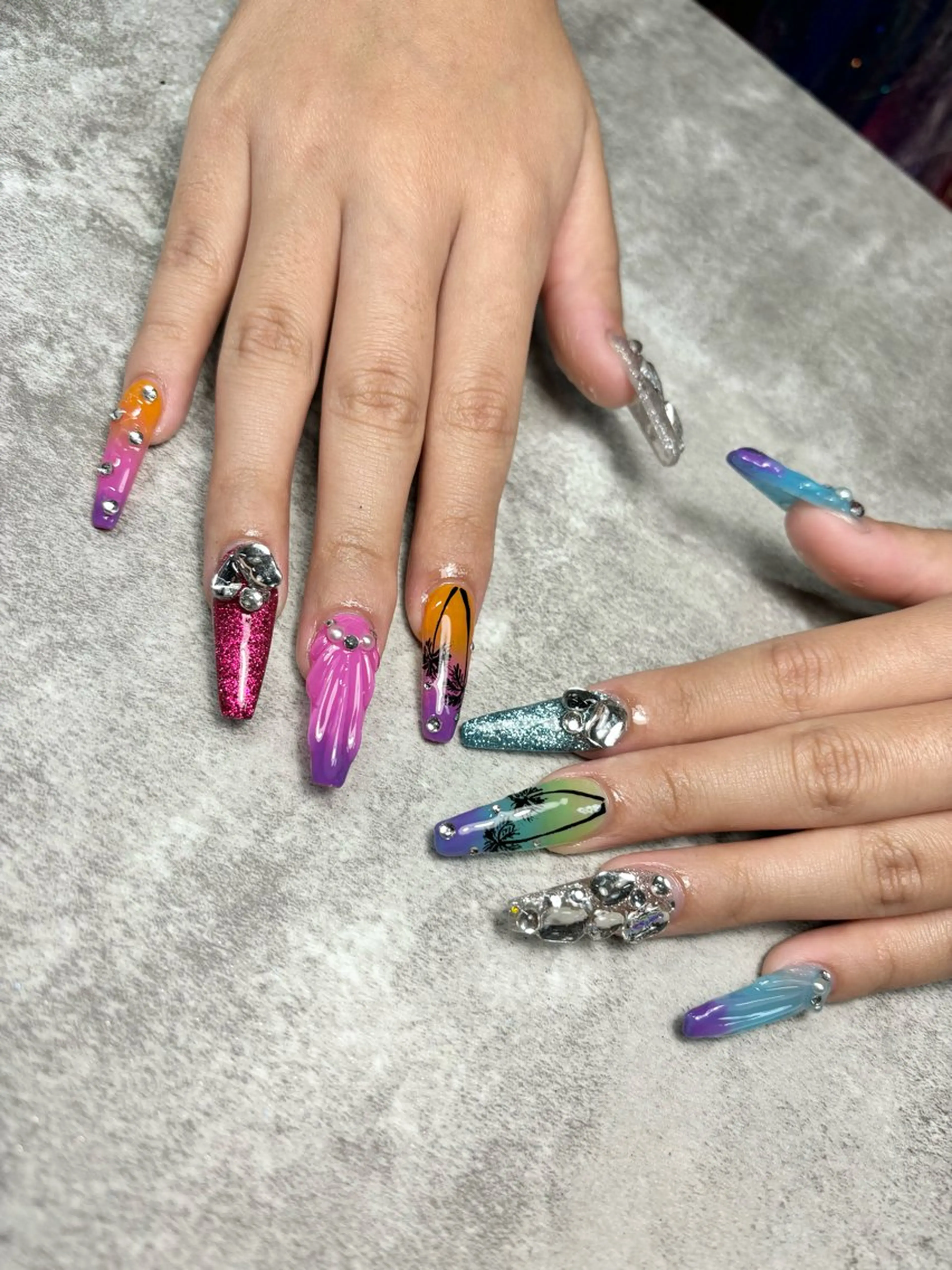 ネイル ロングネイル ハンドネイル Y's nailのネイルデザイン