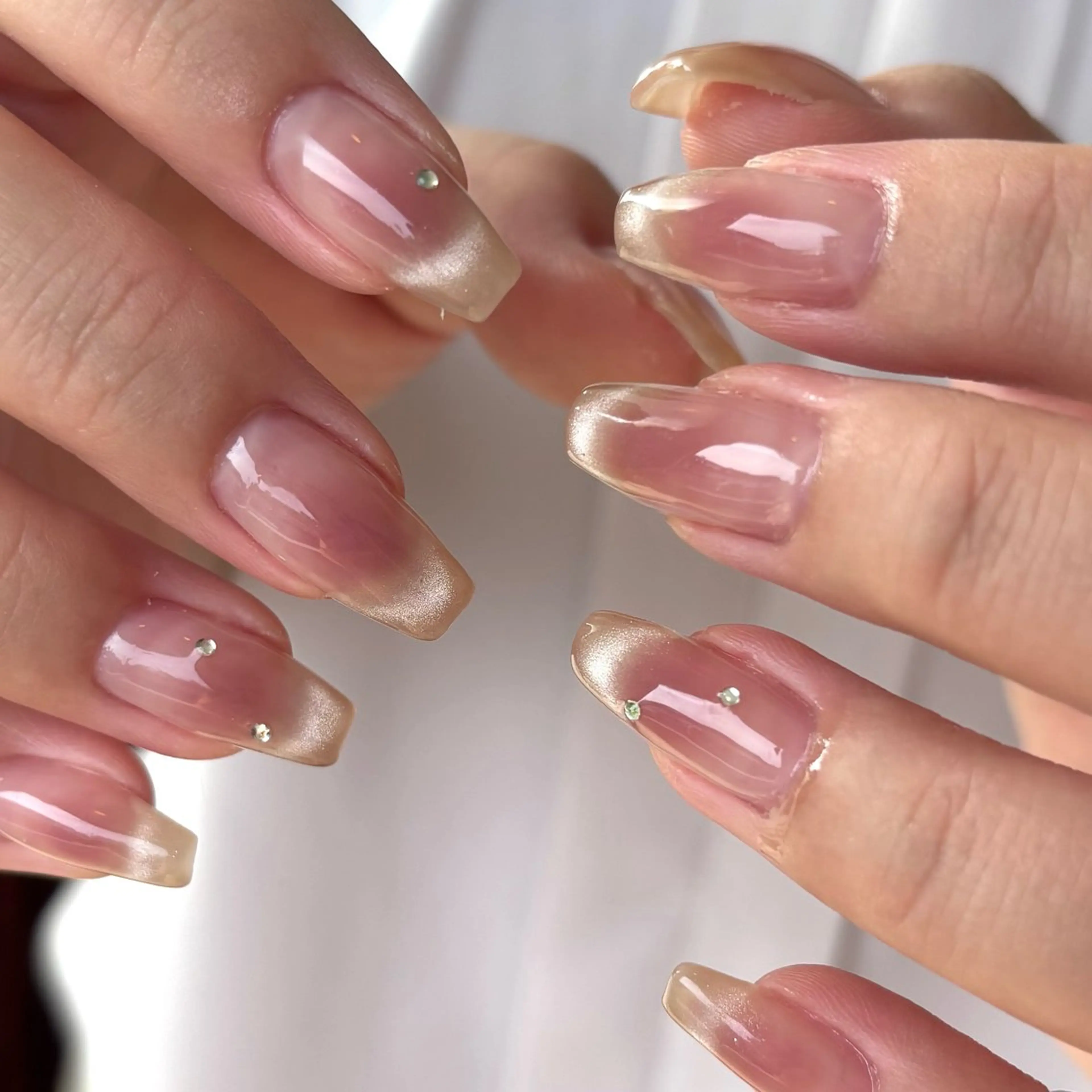 ネイル ハンドネイル 🍓リスブラン MELのネイルデザイン