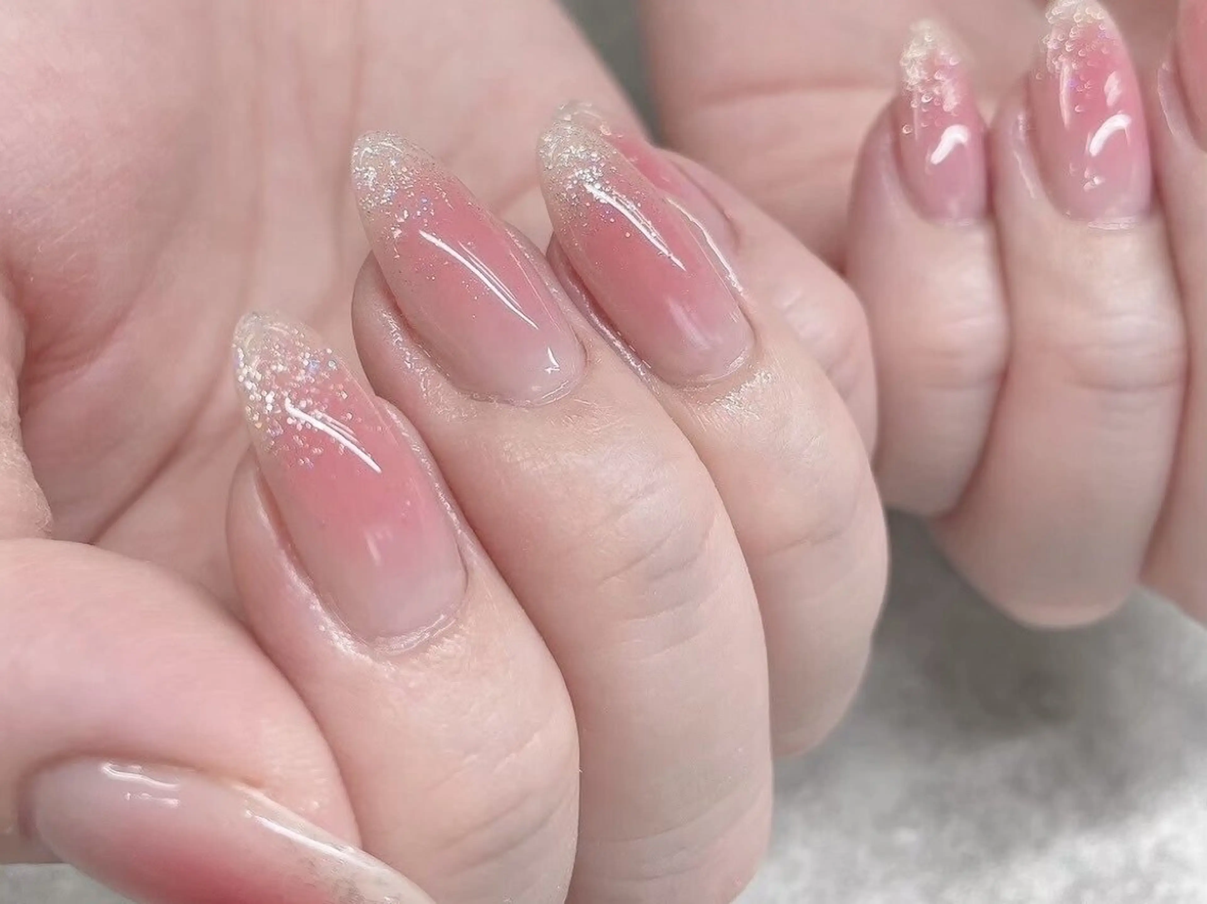 ネイル チークネイル ジェルネイル グラデーション パラジェル Sara 金山店のネイルデザイン