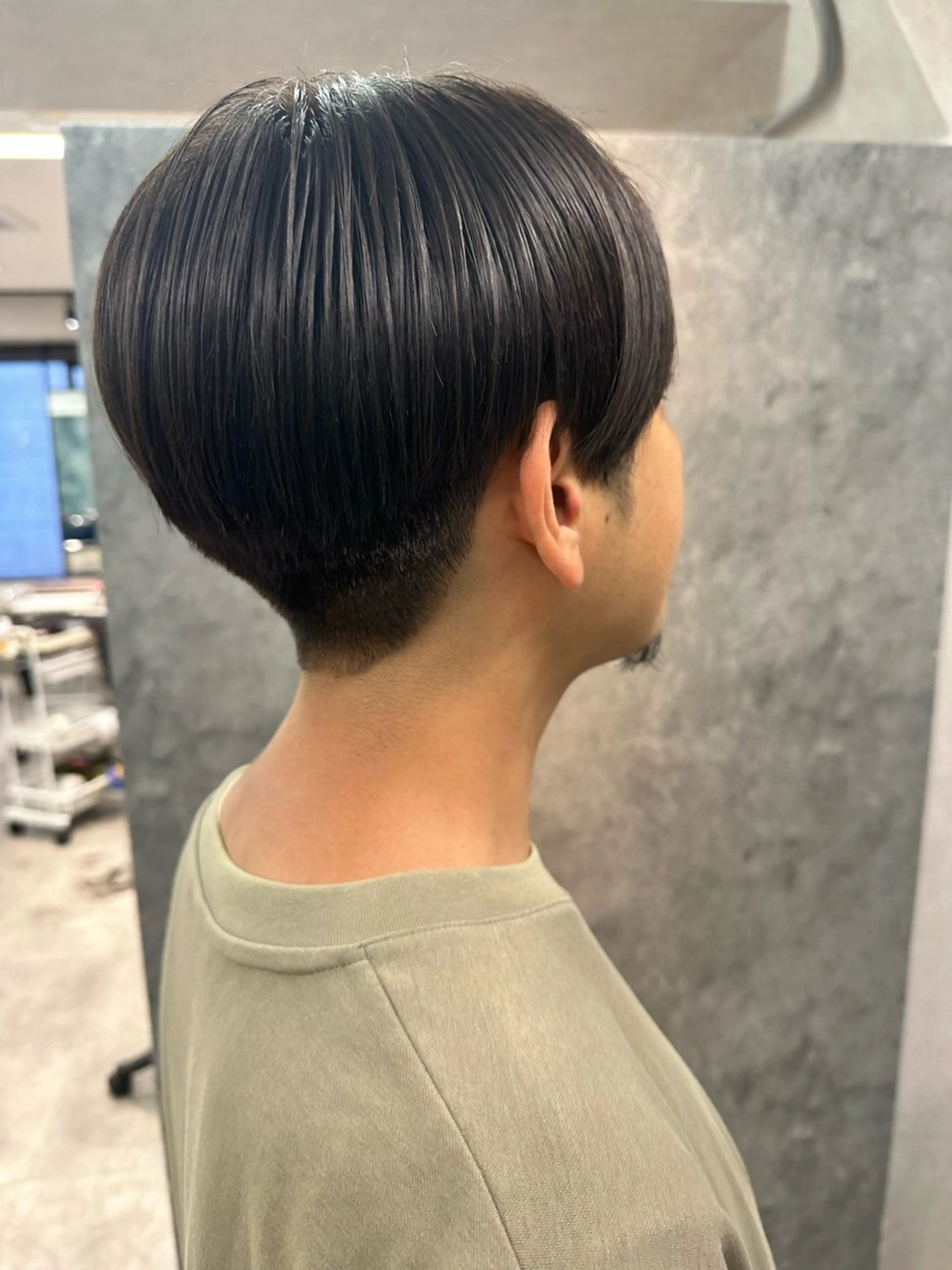 メンズ センターパート ツーブロック カット Noyヨシモト ヒロトのヘアスタイル