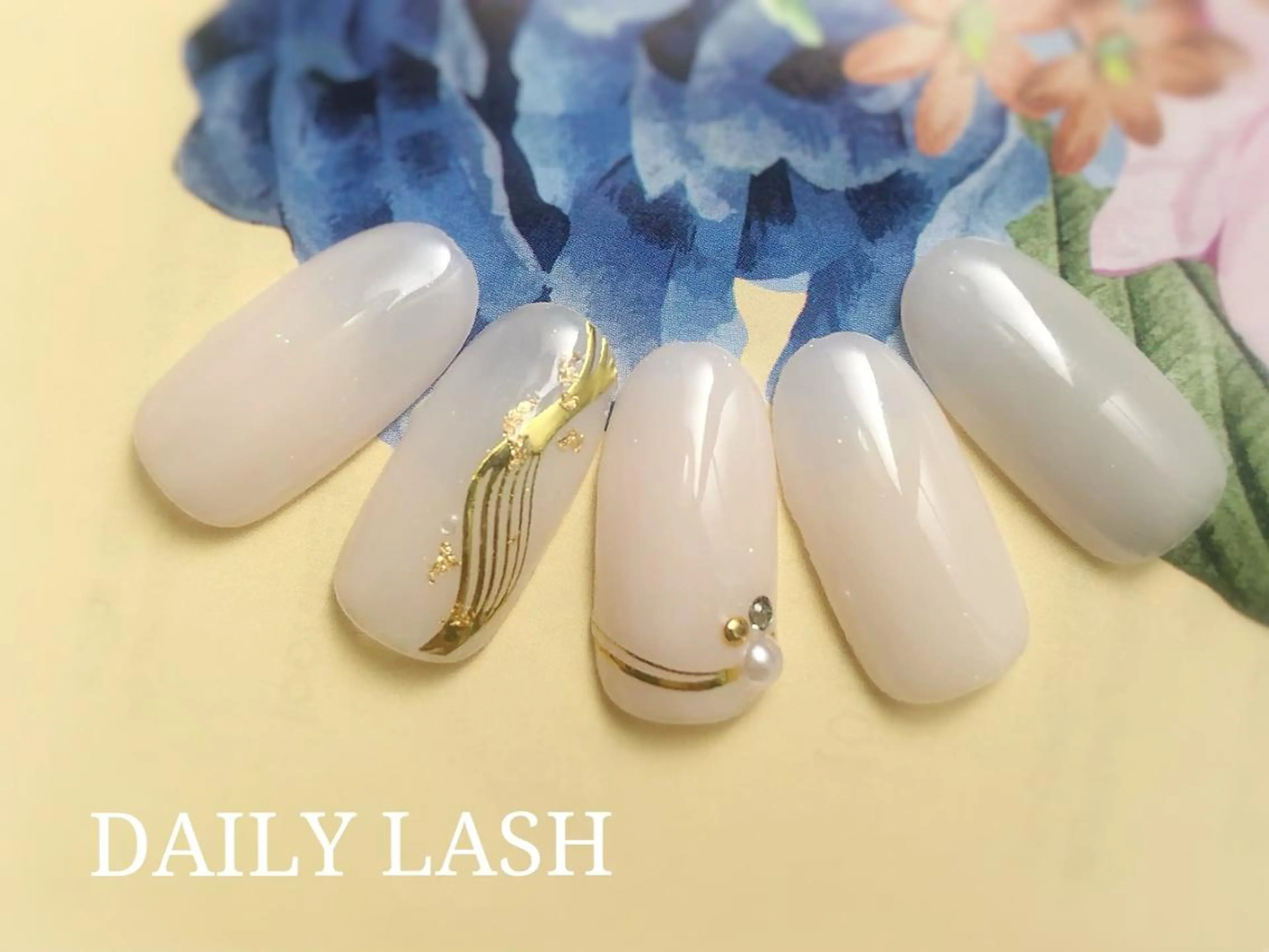 ネイル アートネイル S Sの眉毛・アイブロウイメージ