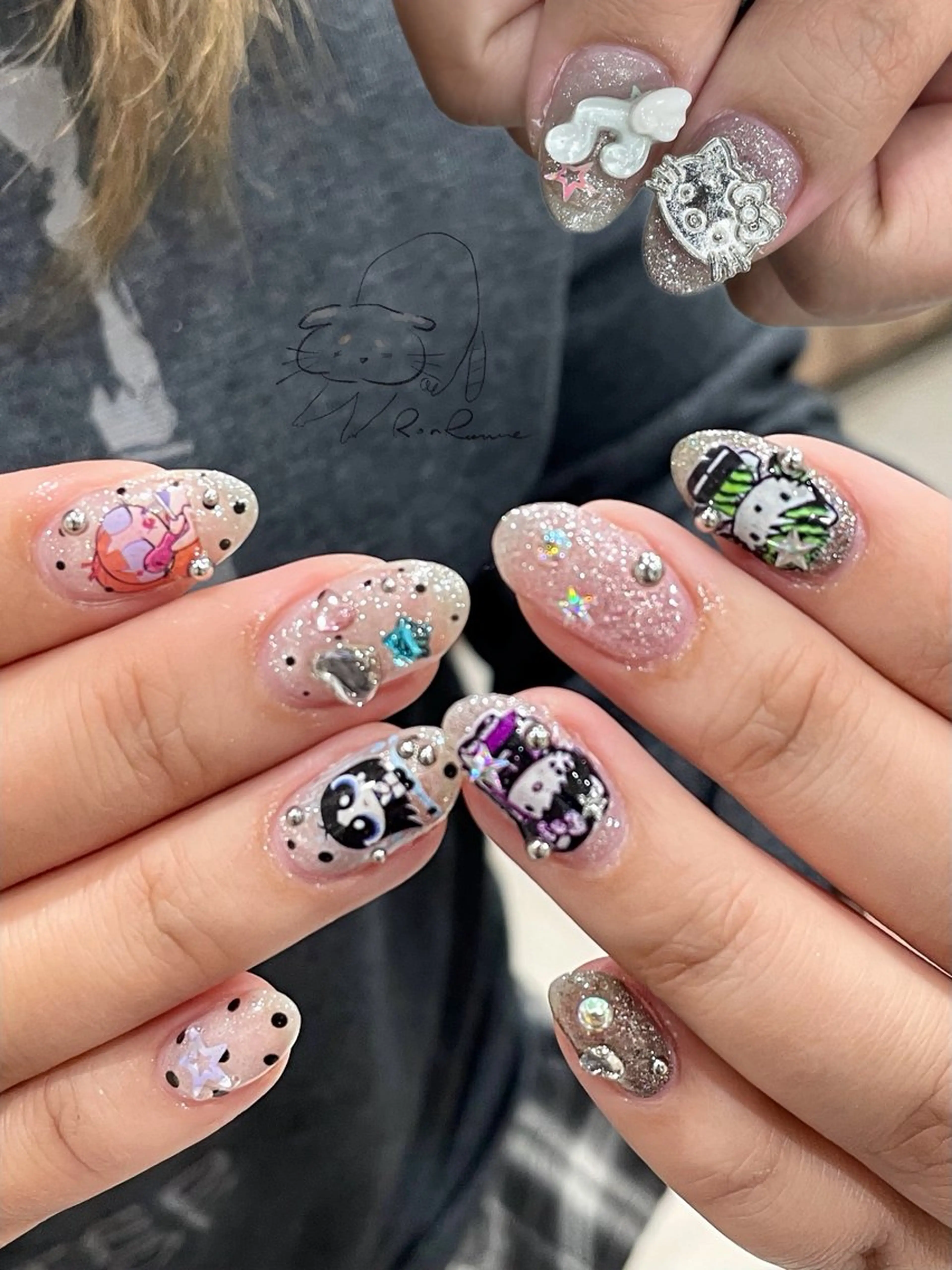 ネイル オーロラネイル 長さ出し フレンチネイル ジェルネイル ミラーネイル ハンドネイル ronronne .のネイルデザイン