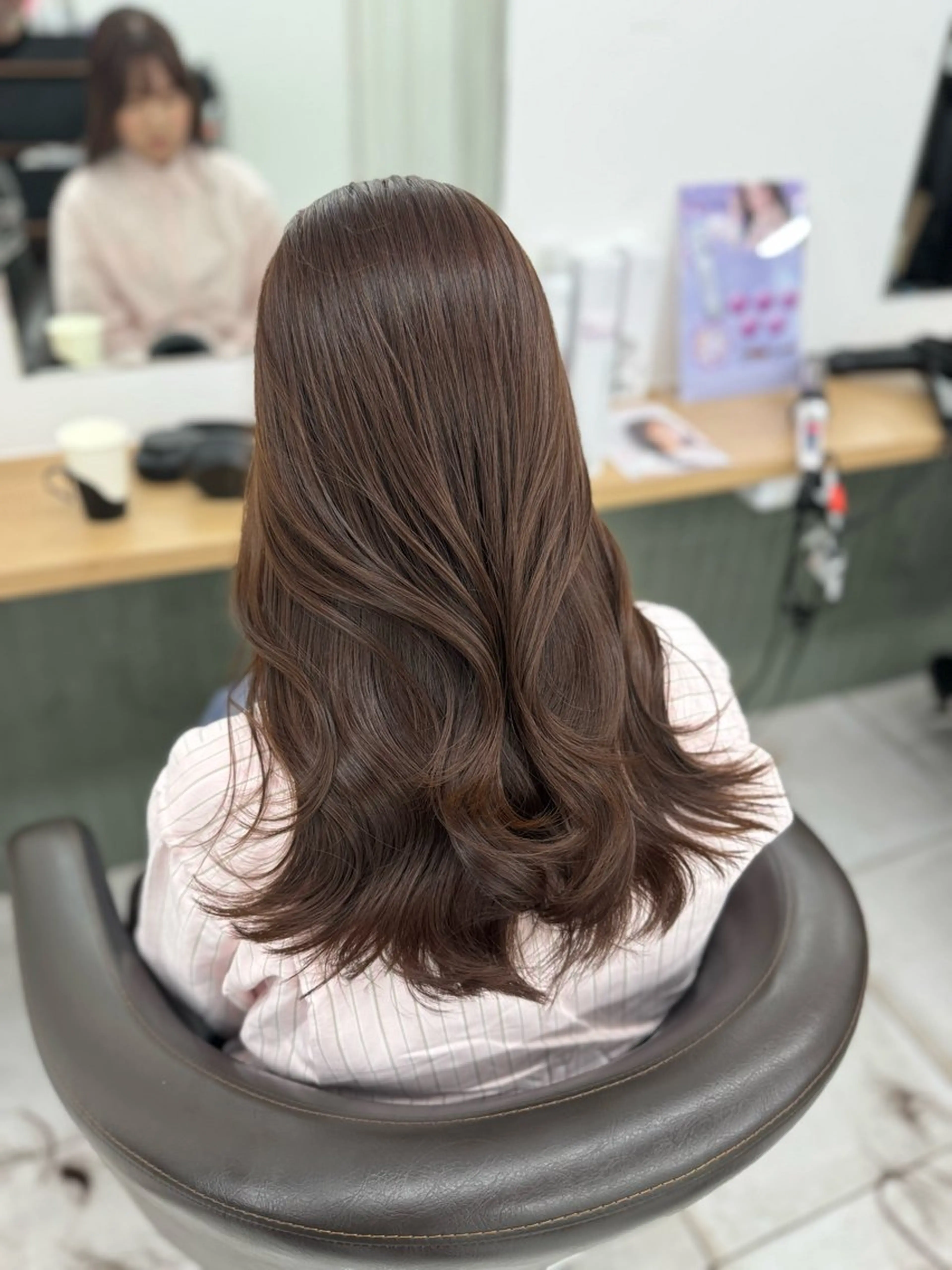 ロング カラー ベージュカラー ブリーチ ケアカラー 透明感カラー グレージュ カット ヘアカラー トリートメント 赤み消し韓国ヘア レイヤー縮毛🤍渡邉のヘアスタイル