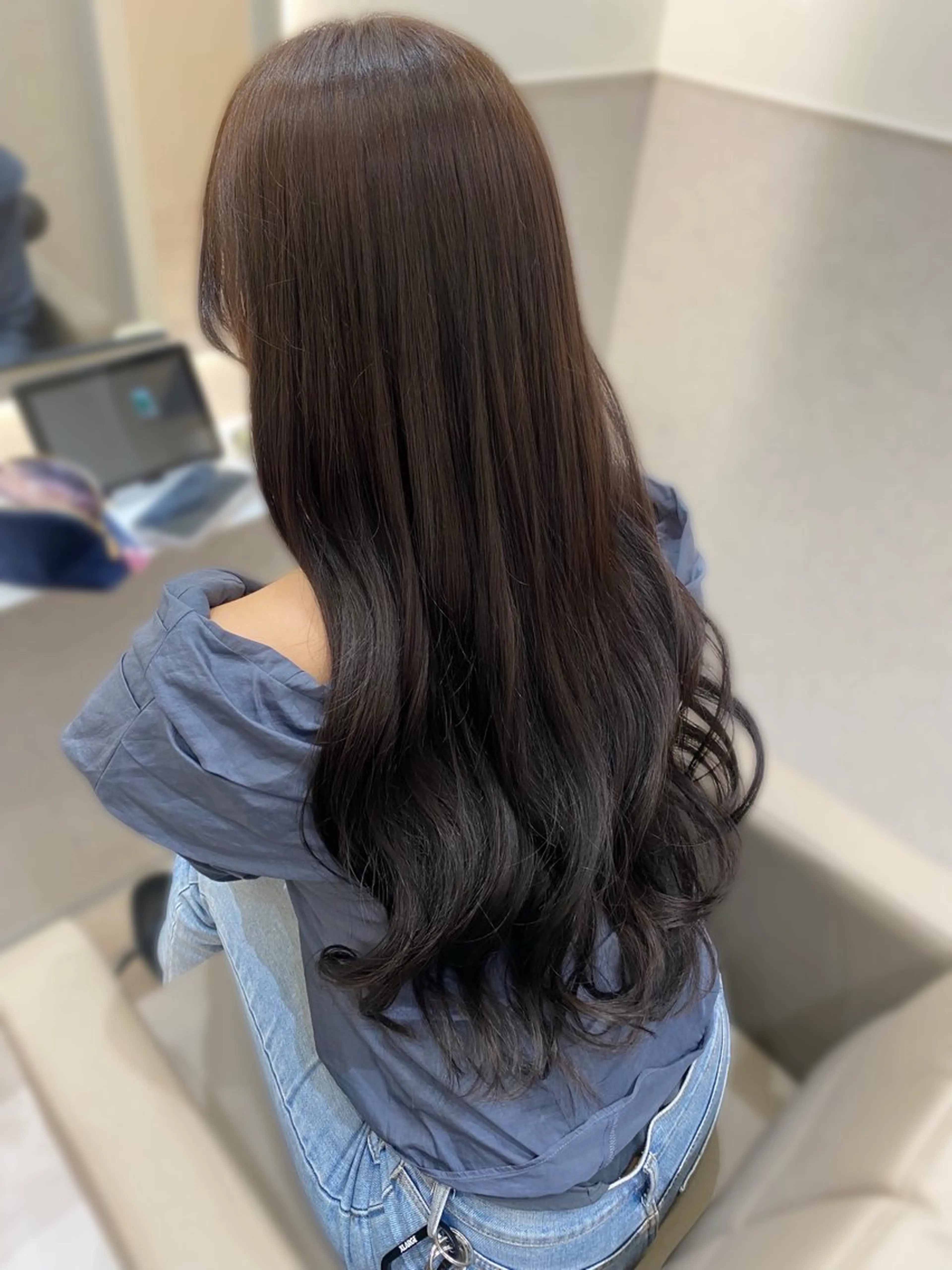 ロング カラー カット ヘアカラー トリートメント 艶髪🌟髪質改善✨ Zinaヤマダ チサのヘアスタイル