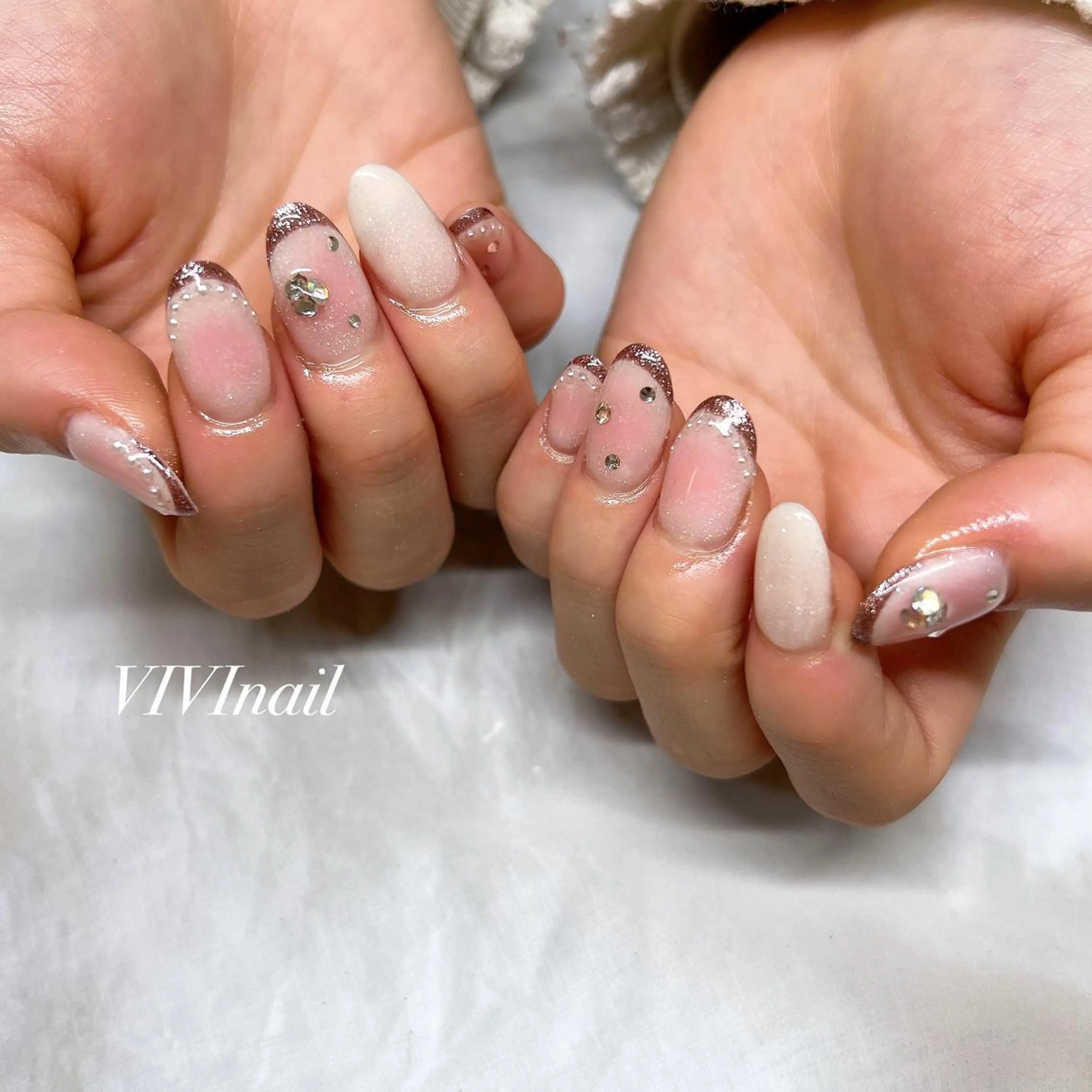 ネイル チークネイル フレンチネイル ピンク ハンドネイル vivi nailのネイルデザイン