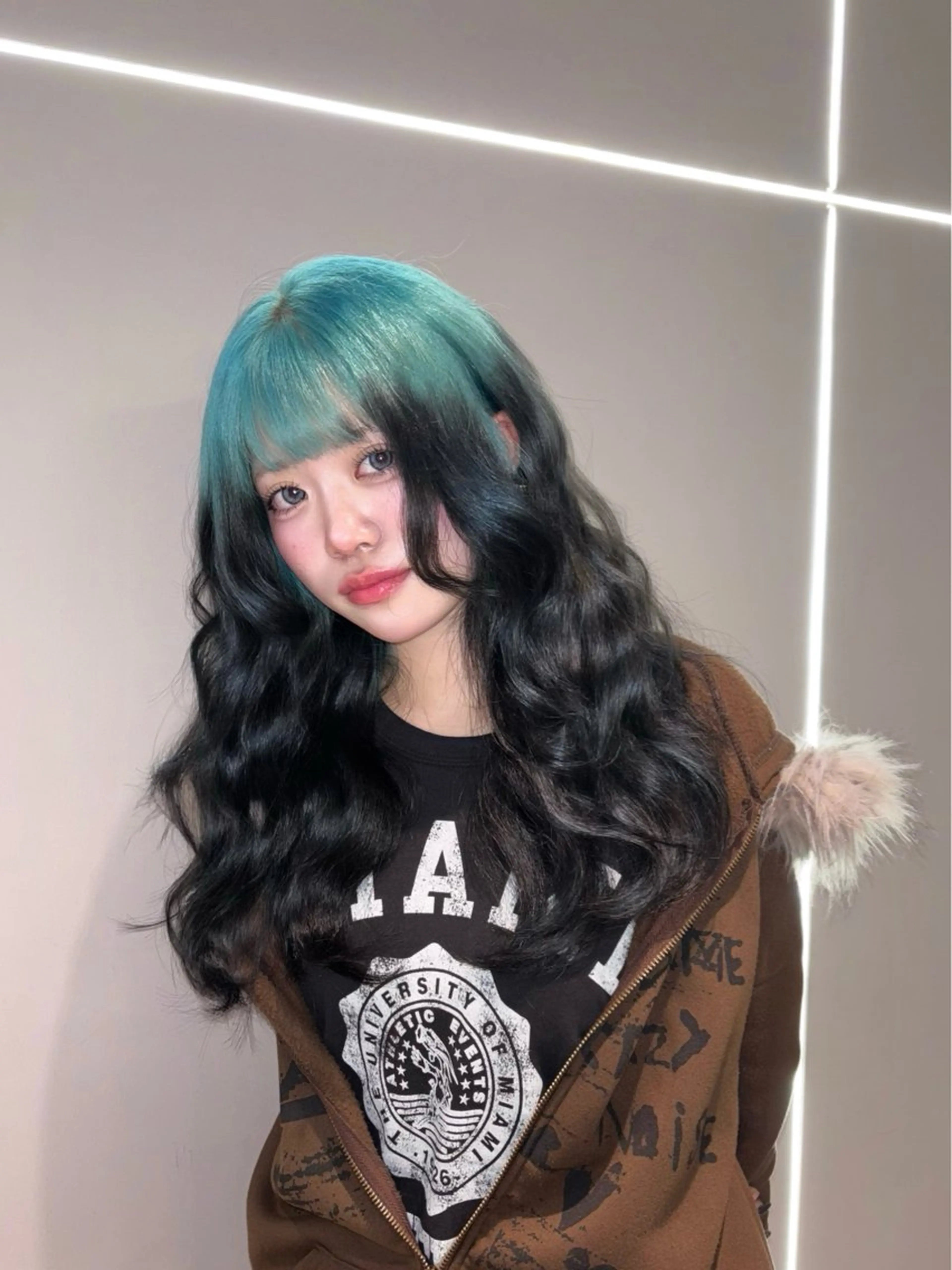 ケアブリーチ１回 ＋ カラー ＋ デザインの写真