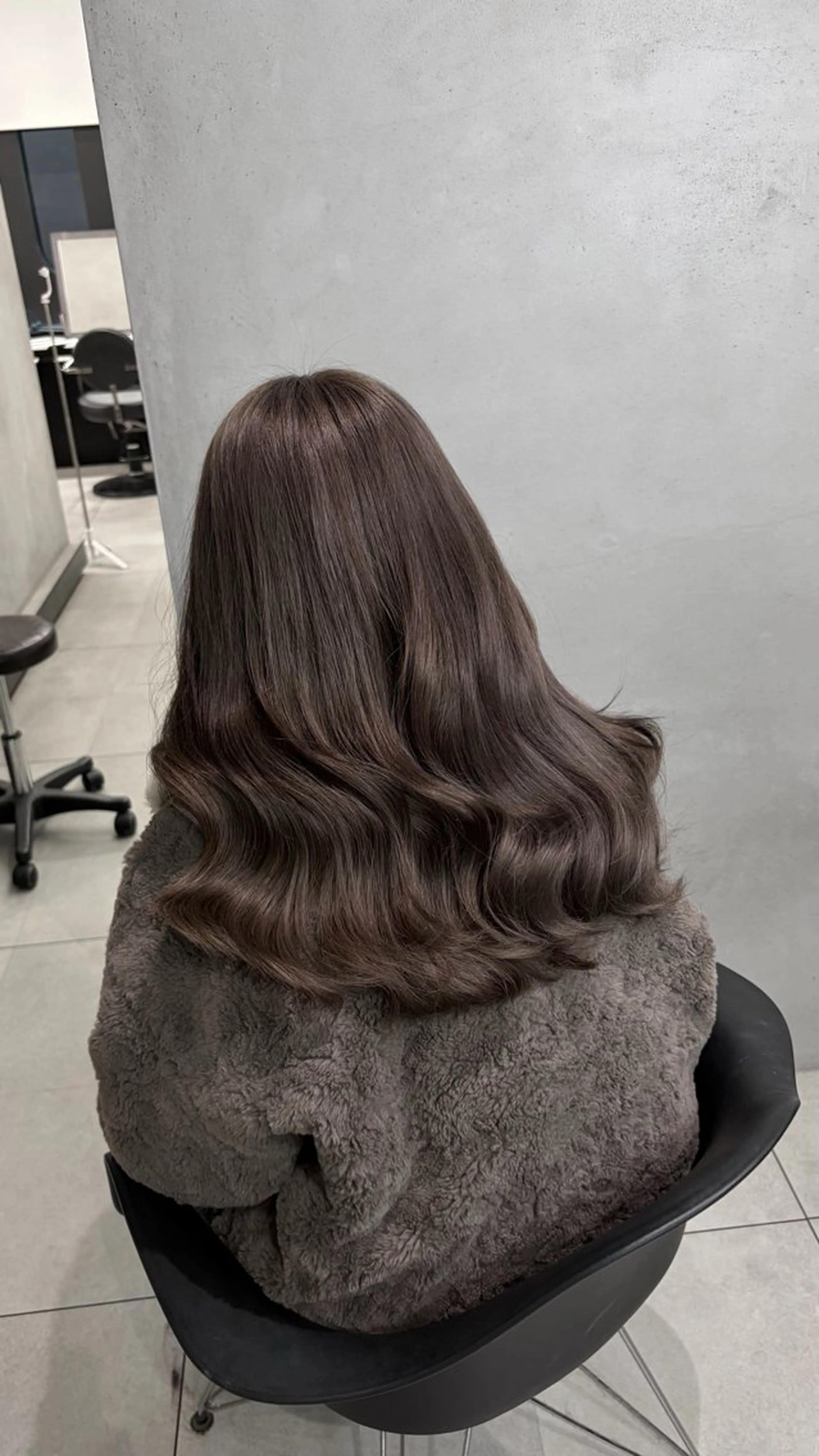 カラー offwhite Nano🪩🧡のヘアスタイル