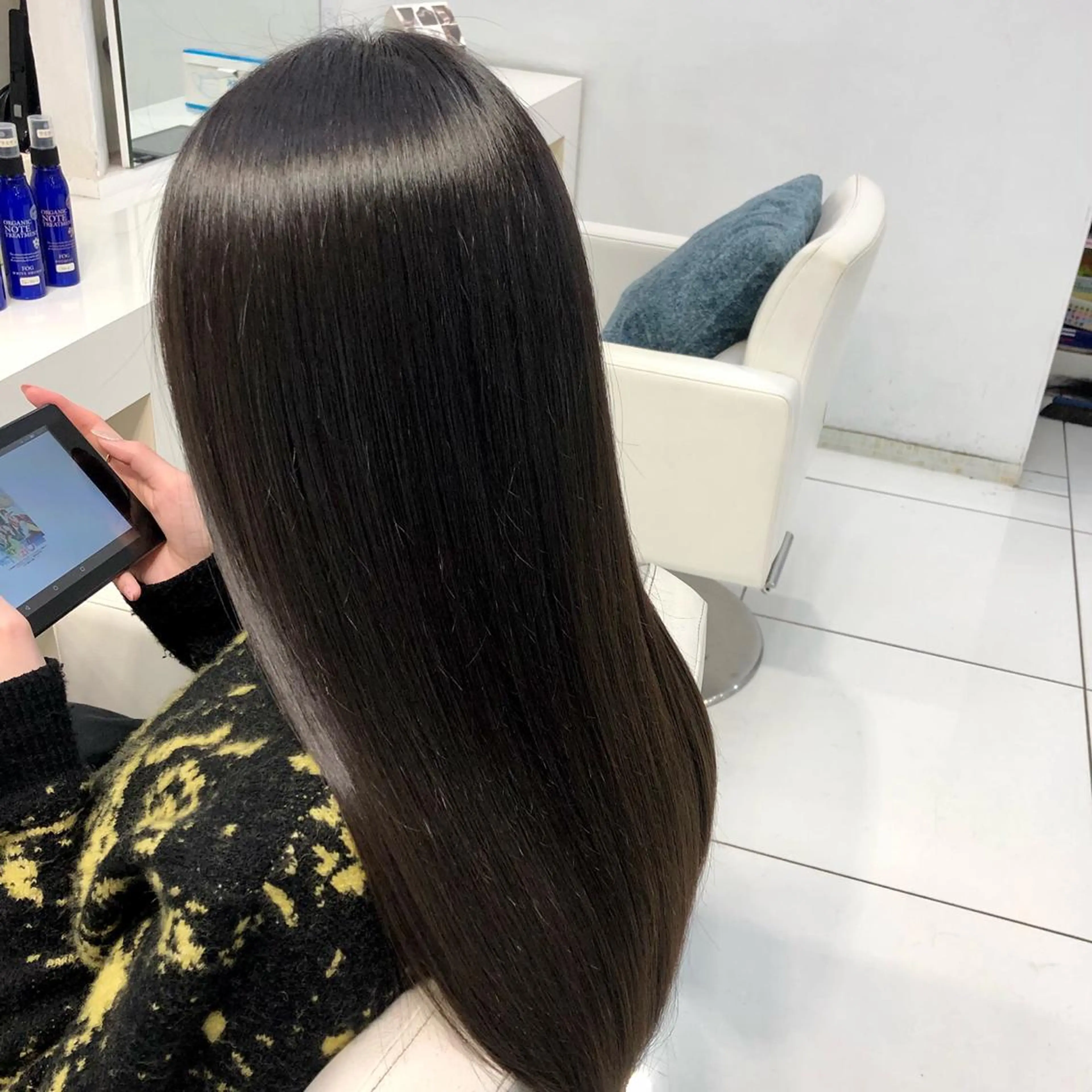 【扱いやすい自然な前髪ストレートに♪】前髪縮毛矯正＋カット＋オッジィオットトリートメントの写真