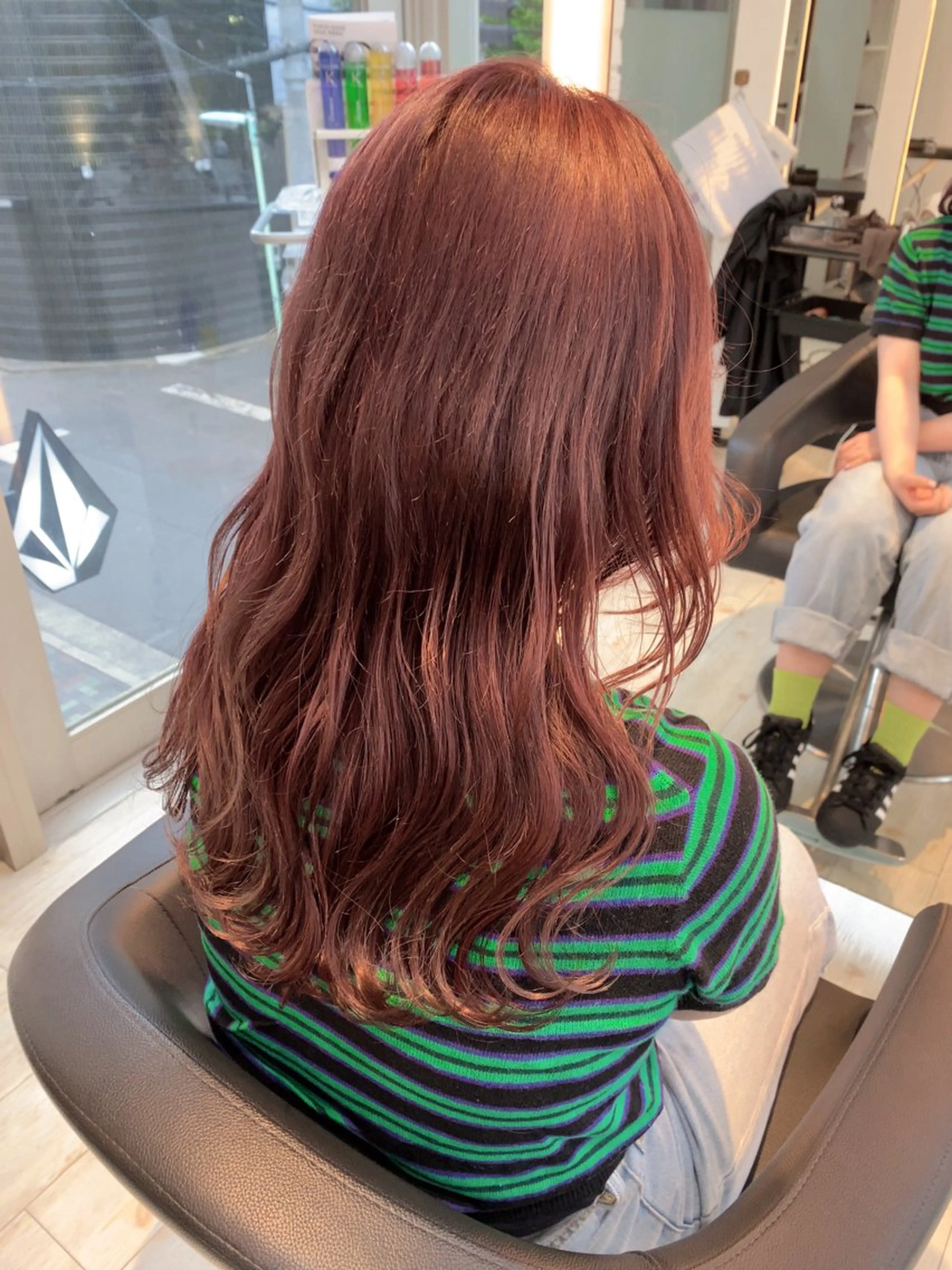 ロング カラー ブリーチ/髪質改善/ ハイトーン/暖色のヘアスタイル