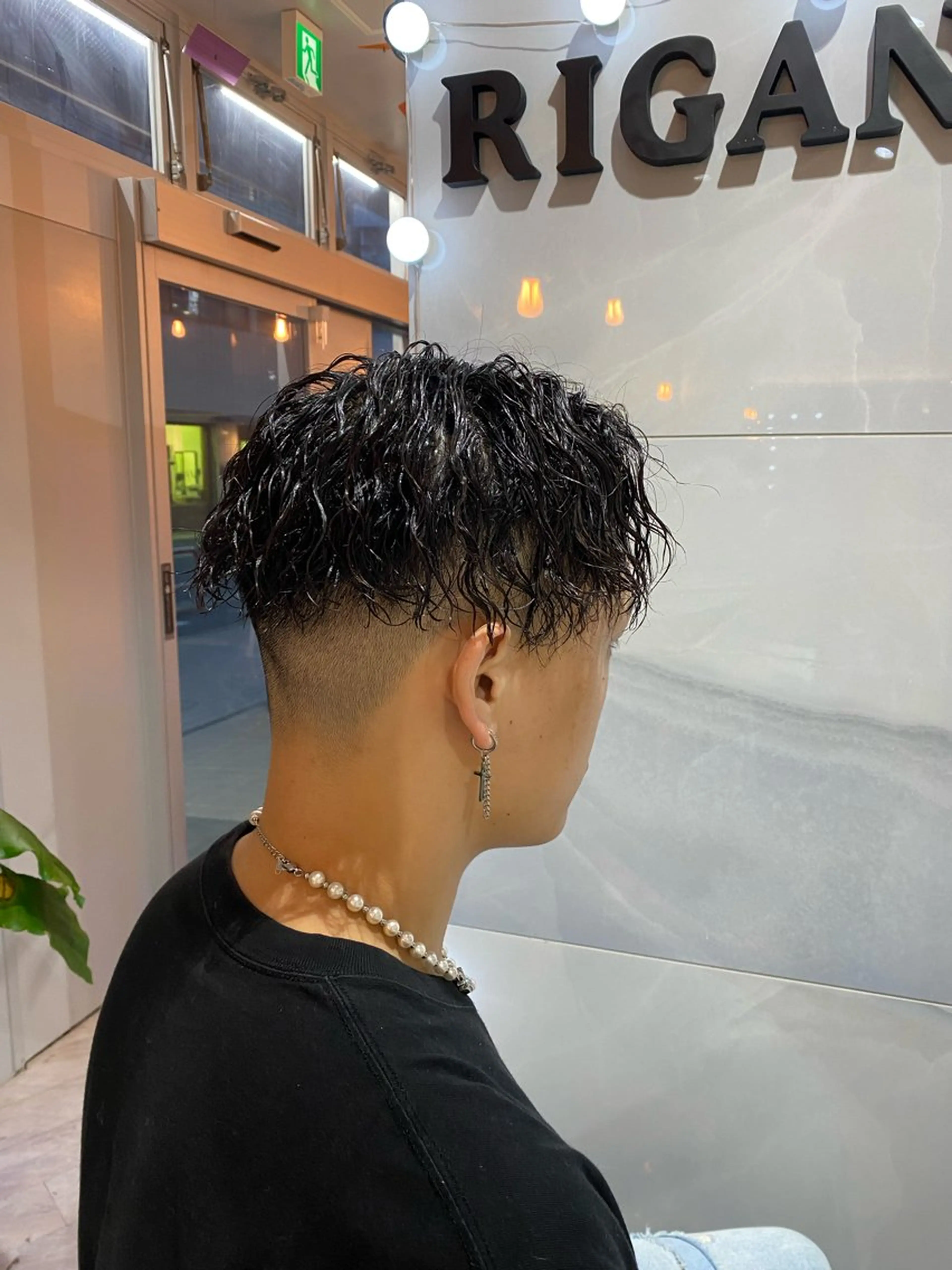 ショート パーマ メンズ フェードカット メンズパーマ カット パーマ Riganuts王子 Hayato✂︎のヘアスタイル