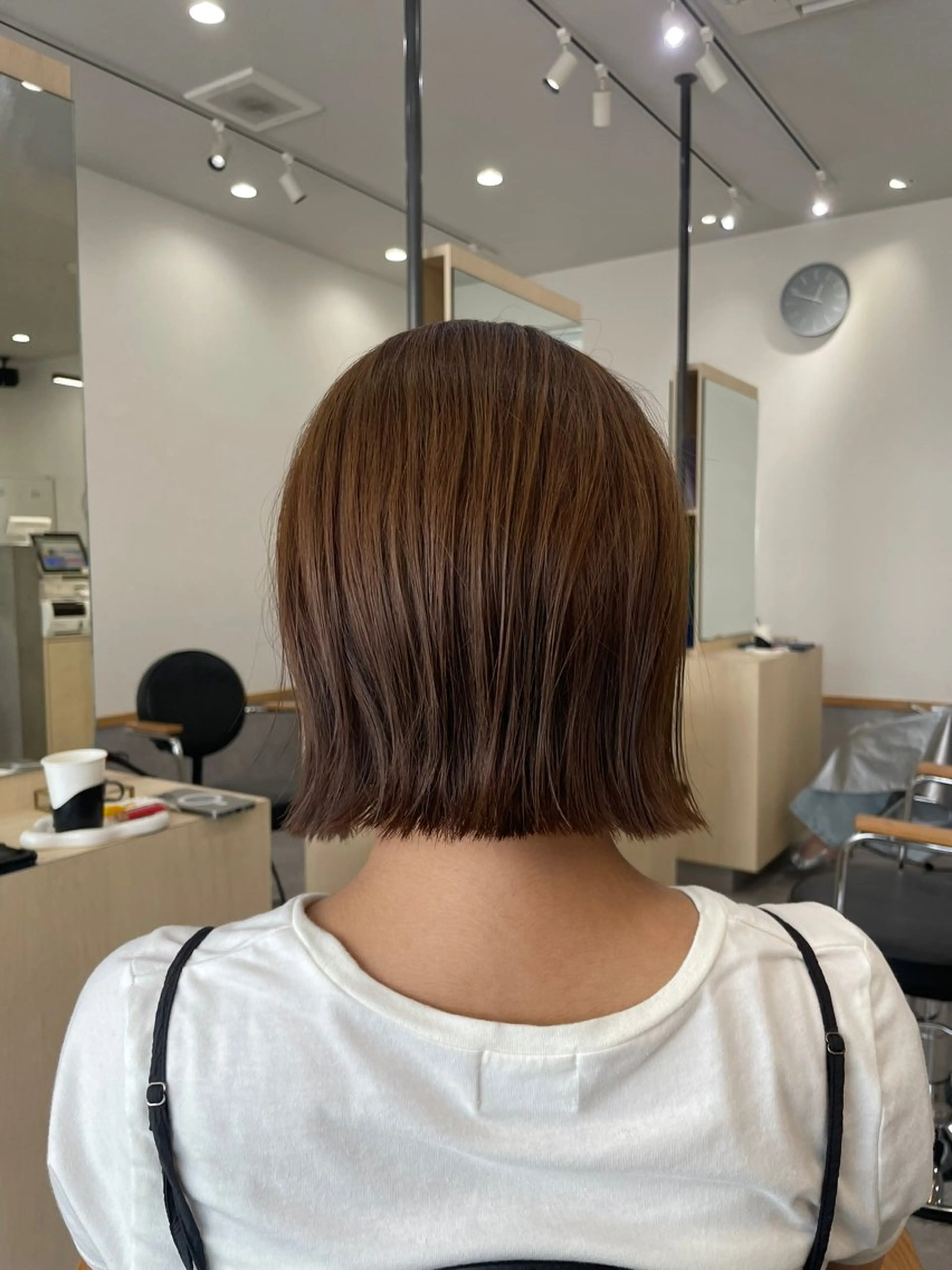 ミディアム カラー 切りっぱなしボブ ボブ カット 縮毛矯正 髪質改善/ 上村旺武のヘアスタイル