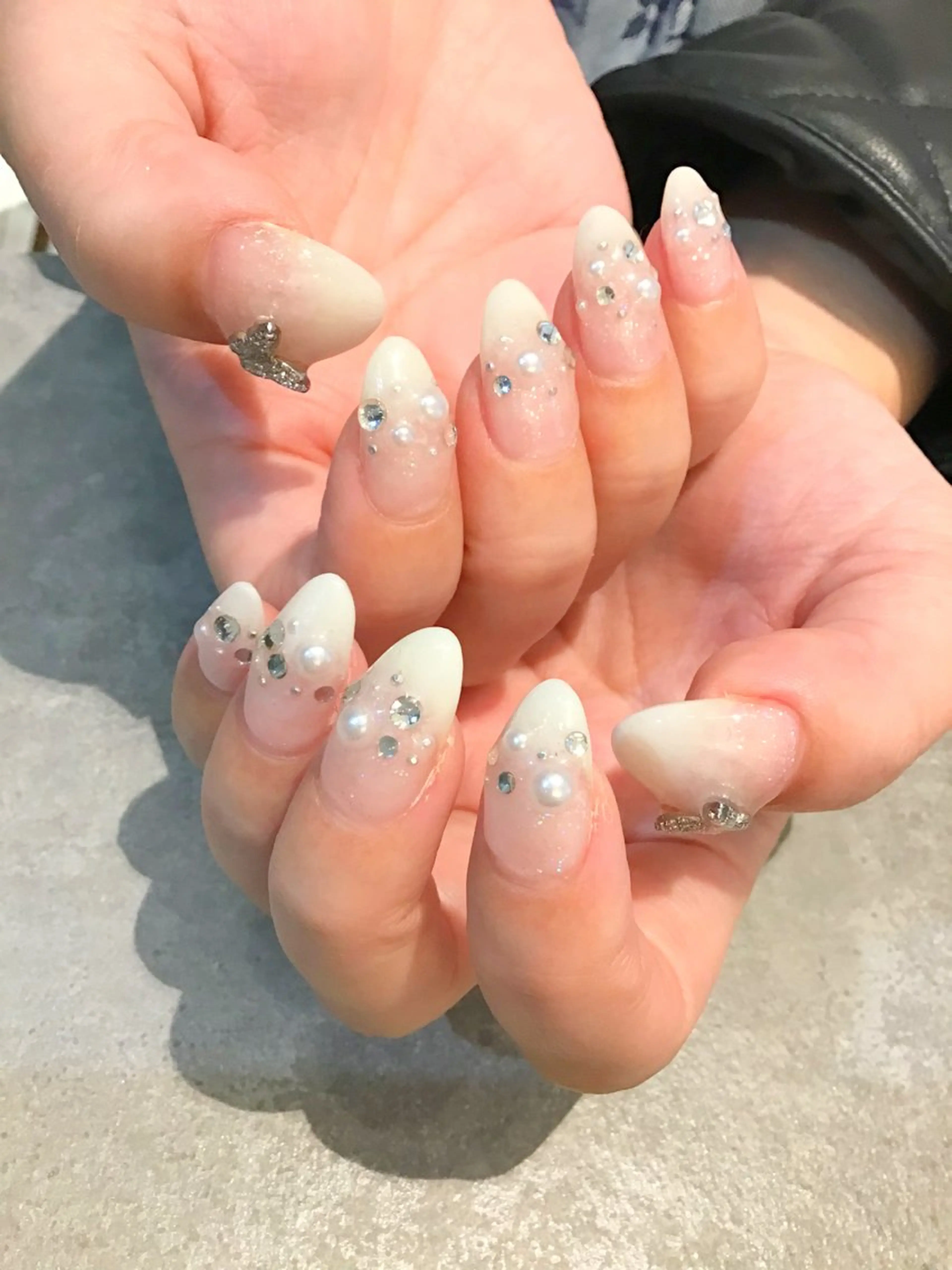 ネイル 持ち込み Nest 岩崎のネイルデザイン