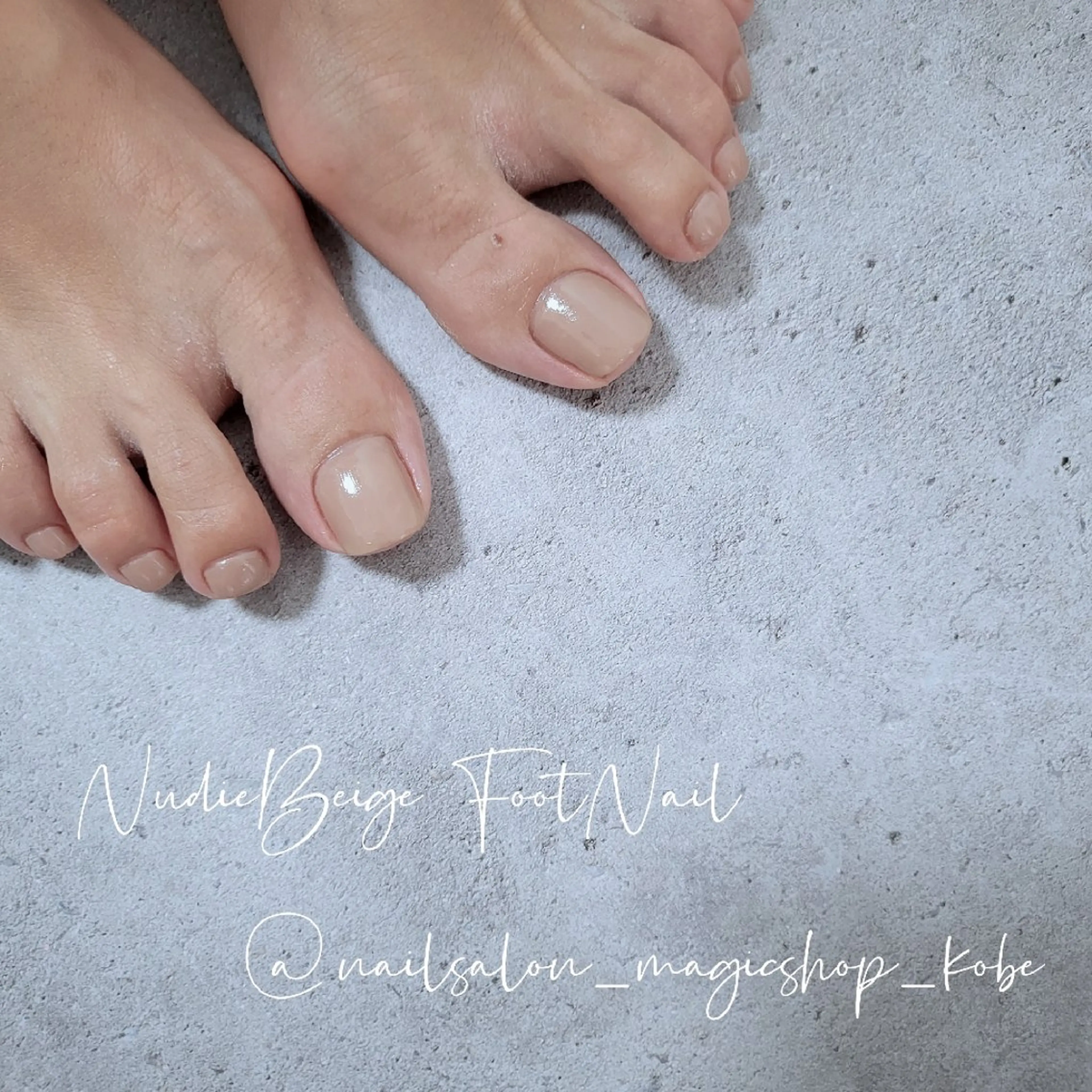 ネイル フットネイル ジェルネイル ワンカラーネイル ソフトジェル フットネイル Nailsalon MagicShopのネイルデザイン