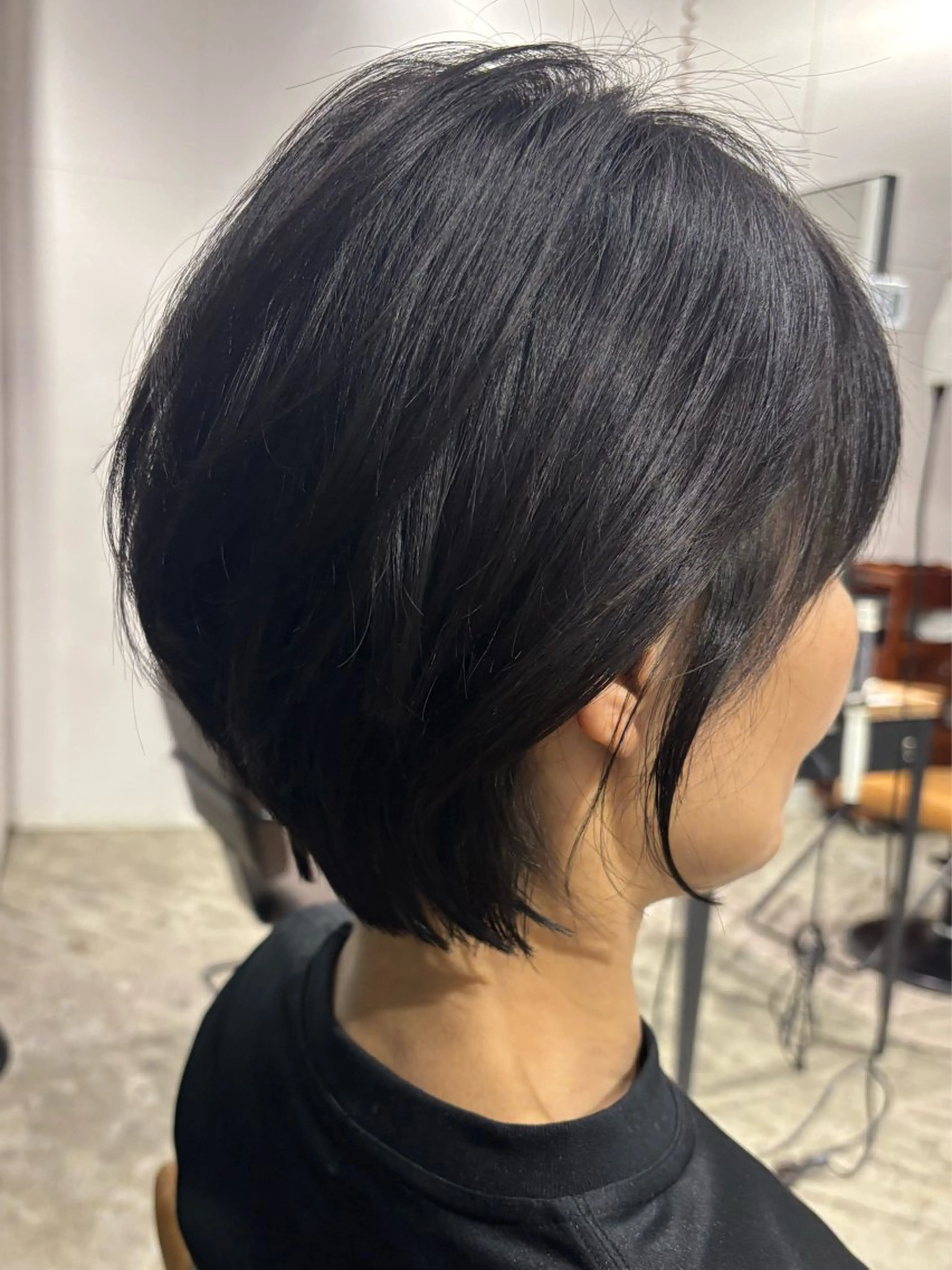 ショート ショートレイヤー レイヤーカット ショートヘア はっとり ななせのヘアスタイル