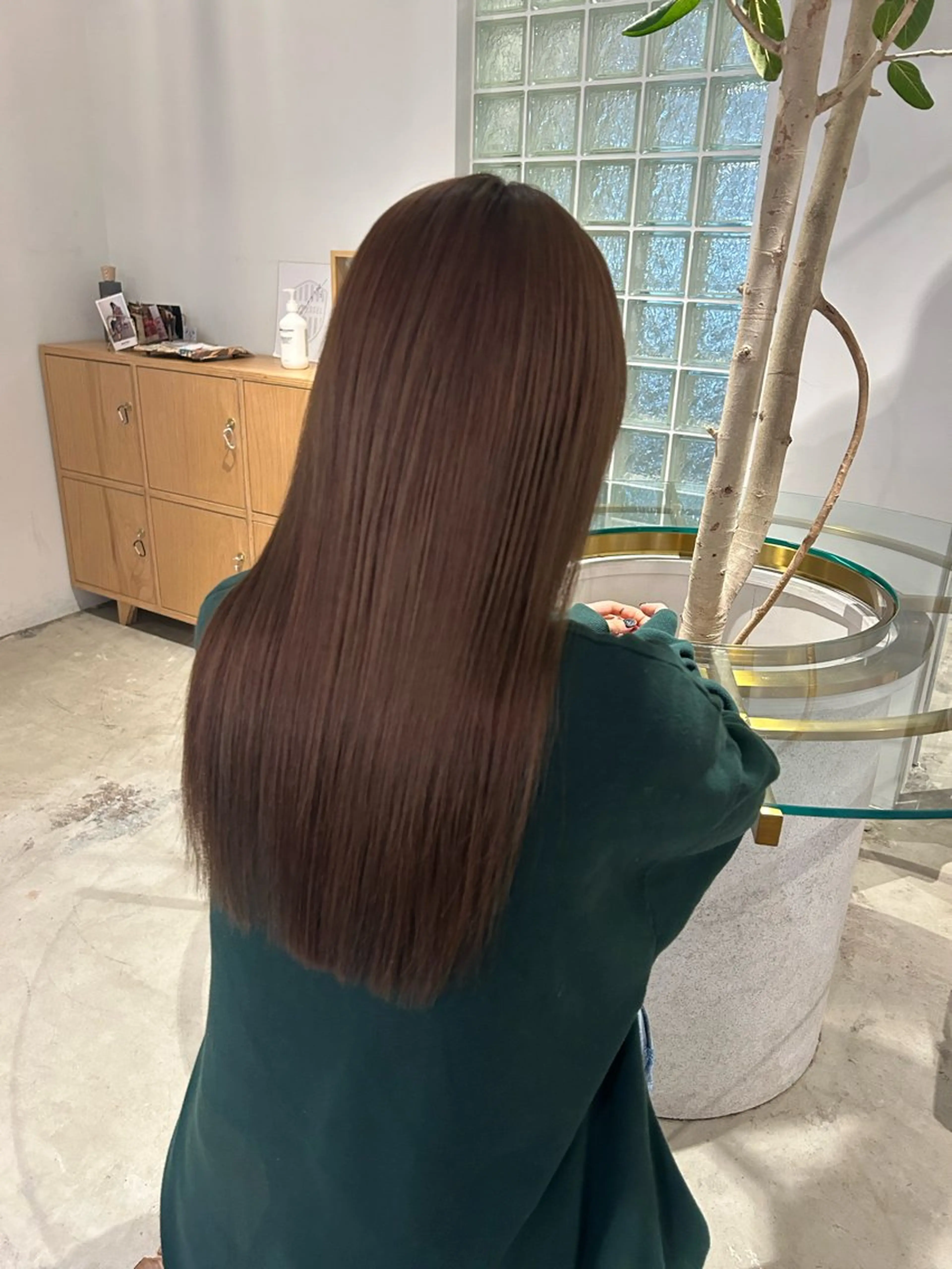 カラー ベージュカラー ブリーチ 透明感カラー EIGHT mana 海外グレージュ🥥のヘアスタイル