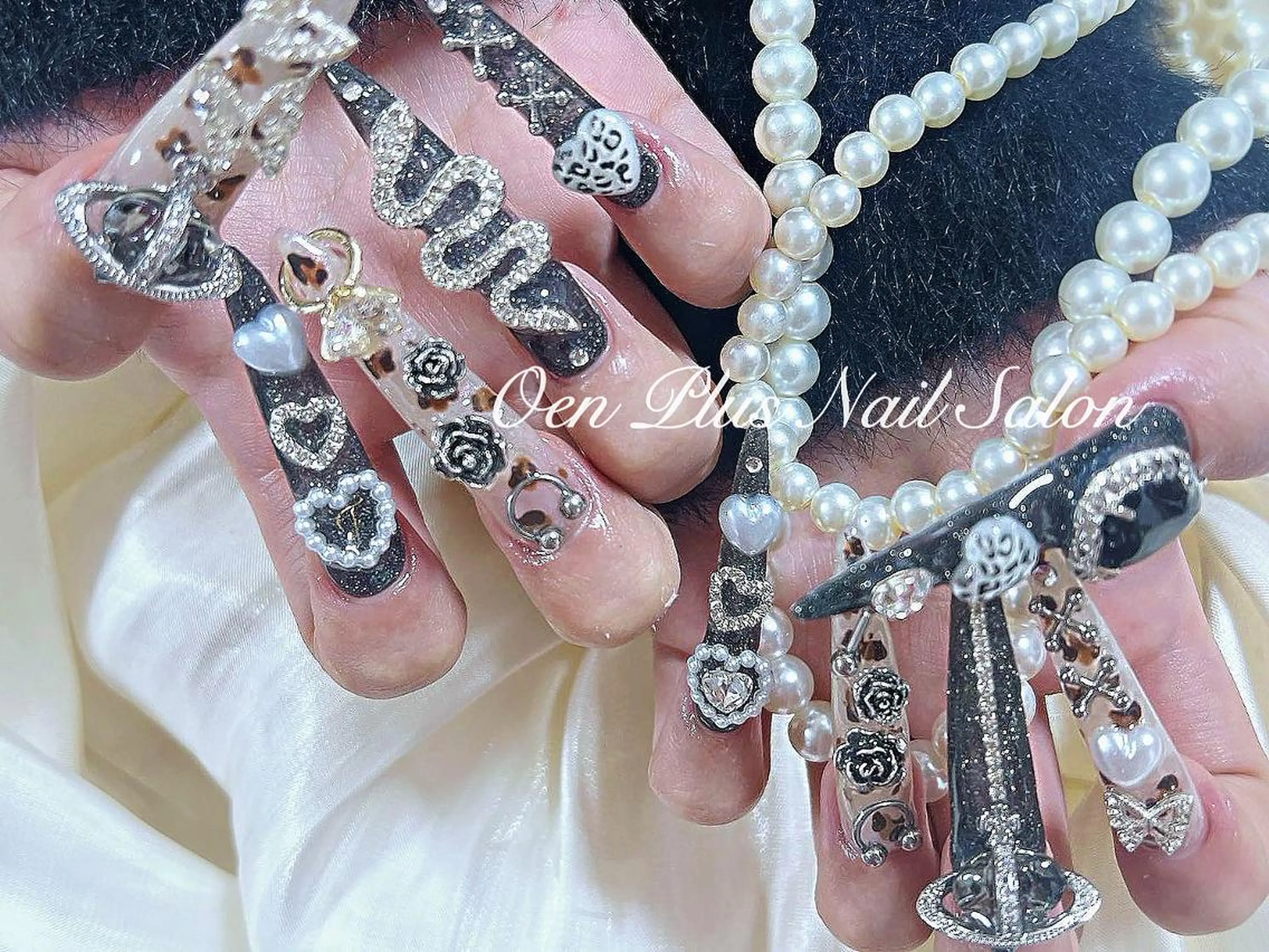 ネイル ジェルネイル キラキラネイル 韓国ネイル ラメ(グリッター) マグネットネイル One plus あやのネイルデザイン