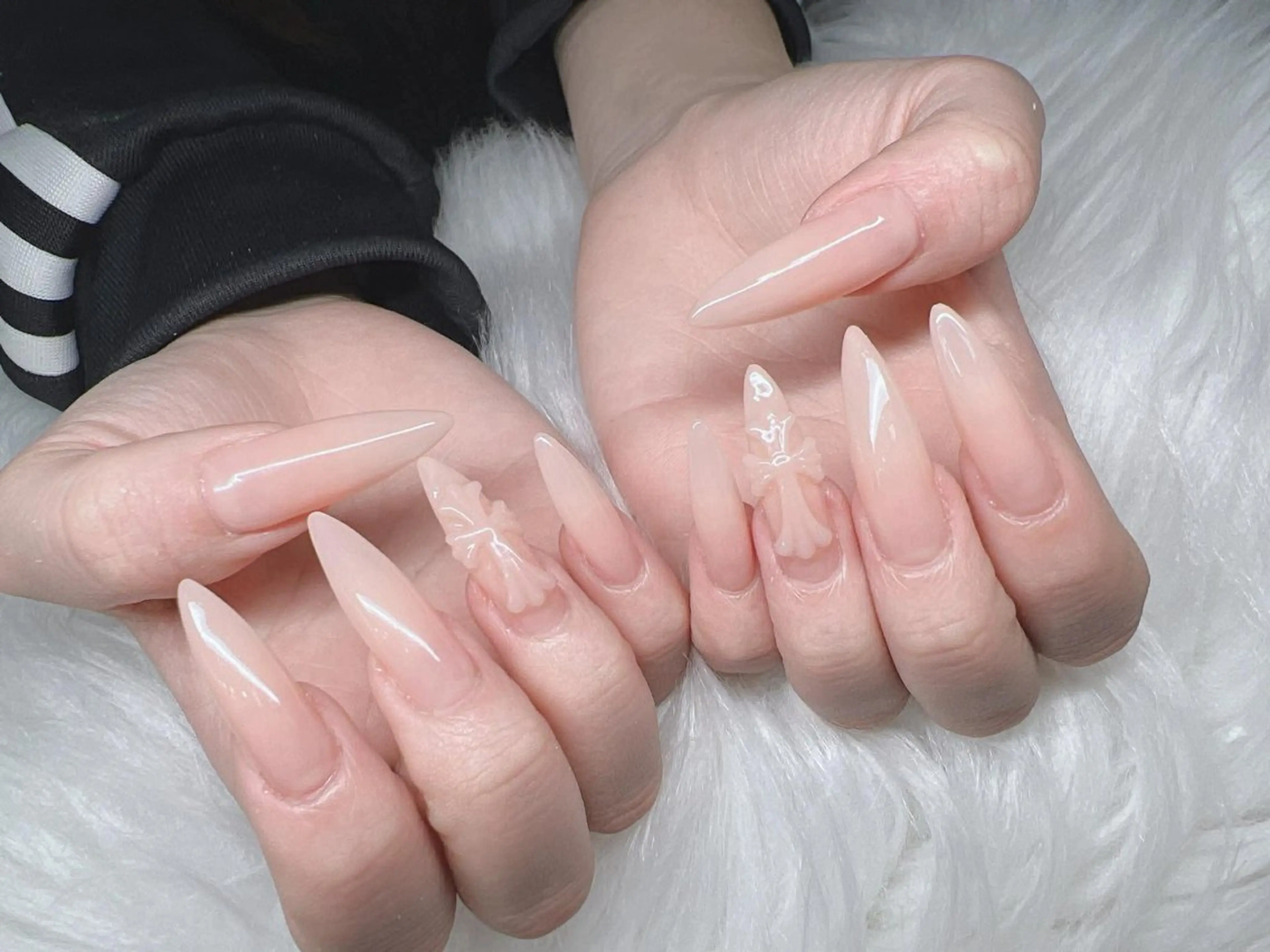 ネイル 長さ出し グラデーション 卒業式 キラキラネイル マグネットネイル ハンドネイル Lee Nailsのネイルデザイン