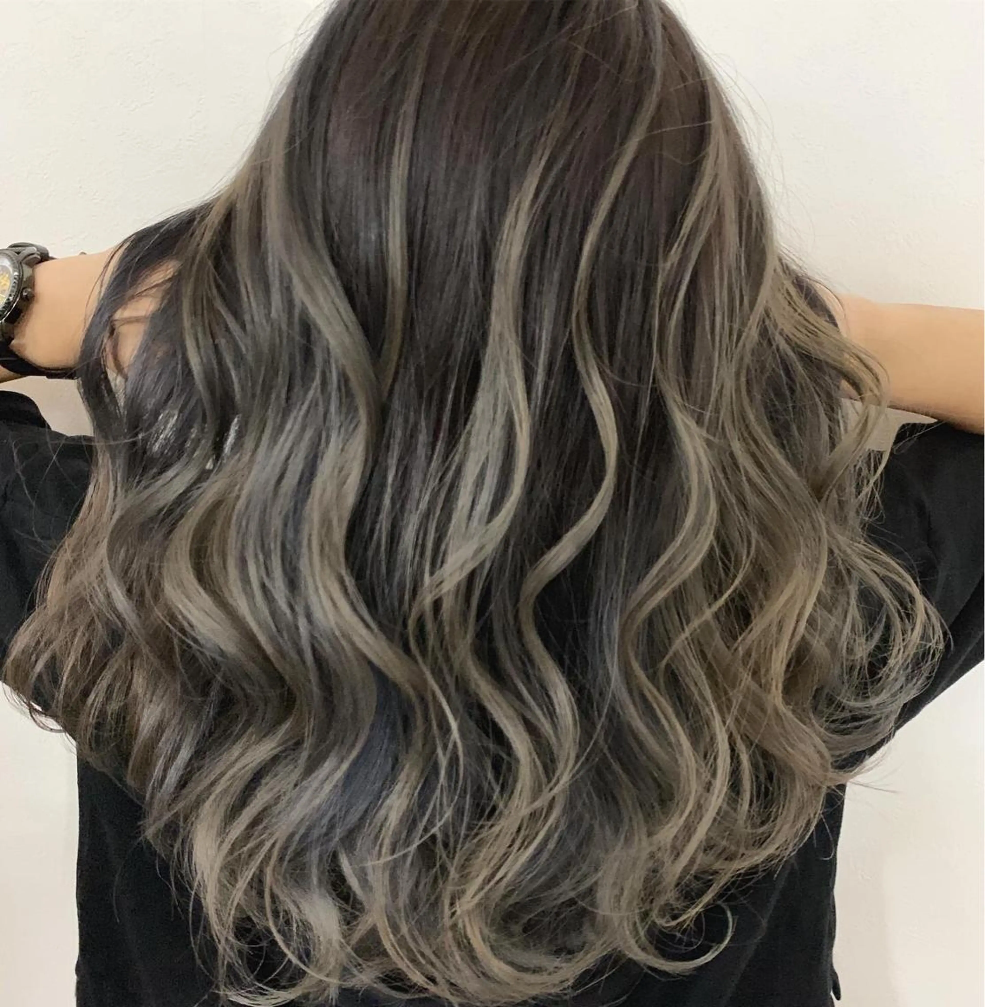 セミロング ヘアカラー トリートメント 西藤 葵のマツエク・マツパデザイン