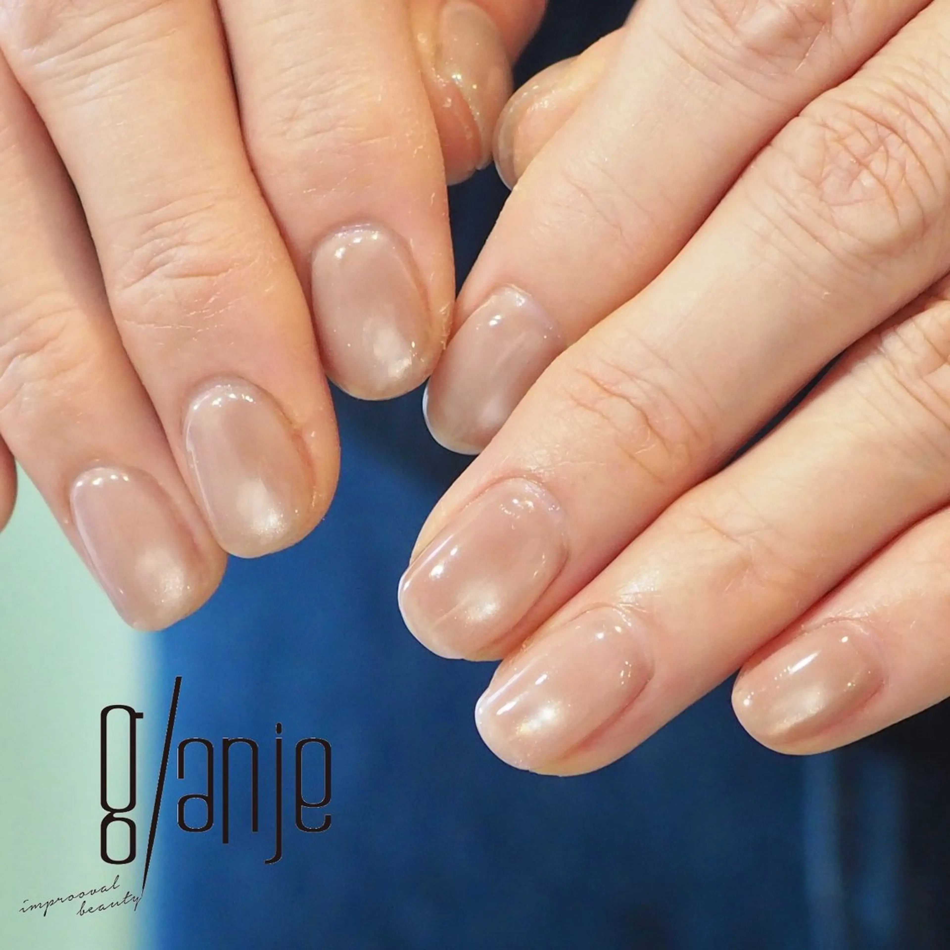 ネイル ハンドネイル glaNje aoiのネイルデザイン