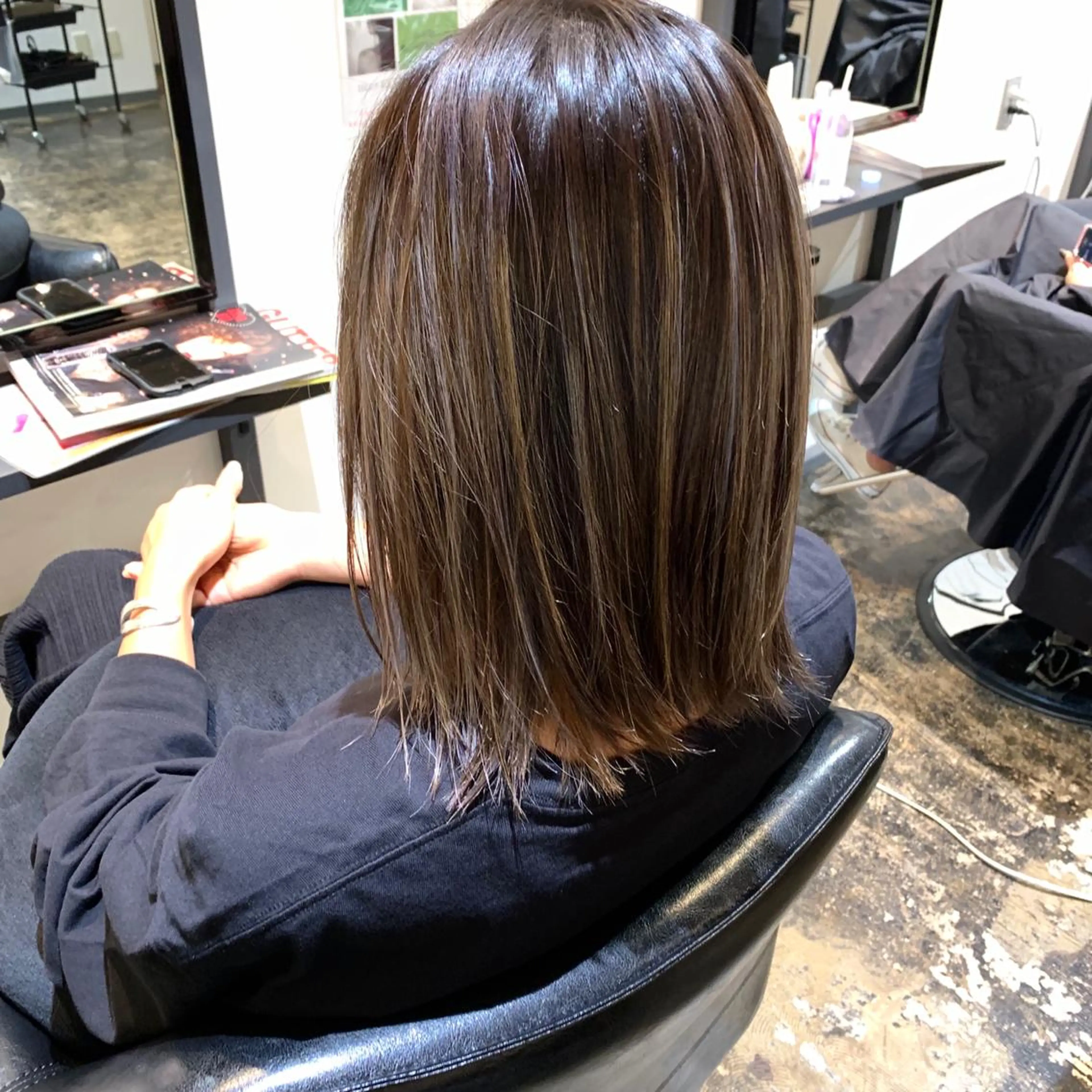 ショート カラー UMEDA FIGAROのヘアスタイル
