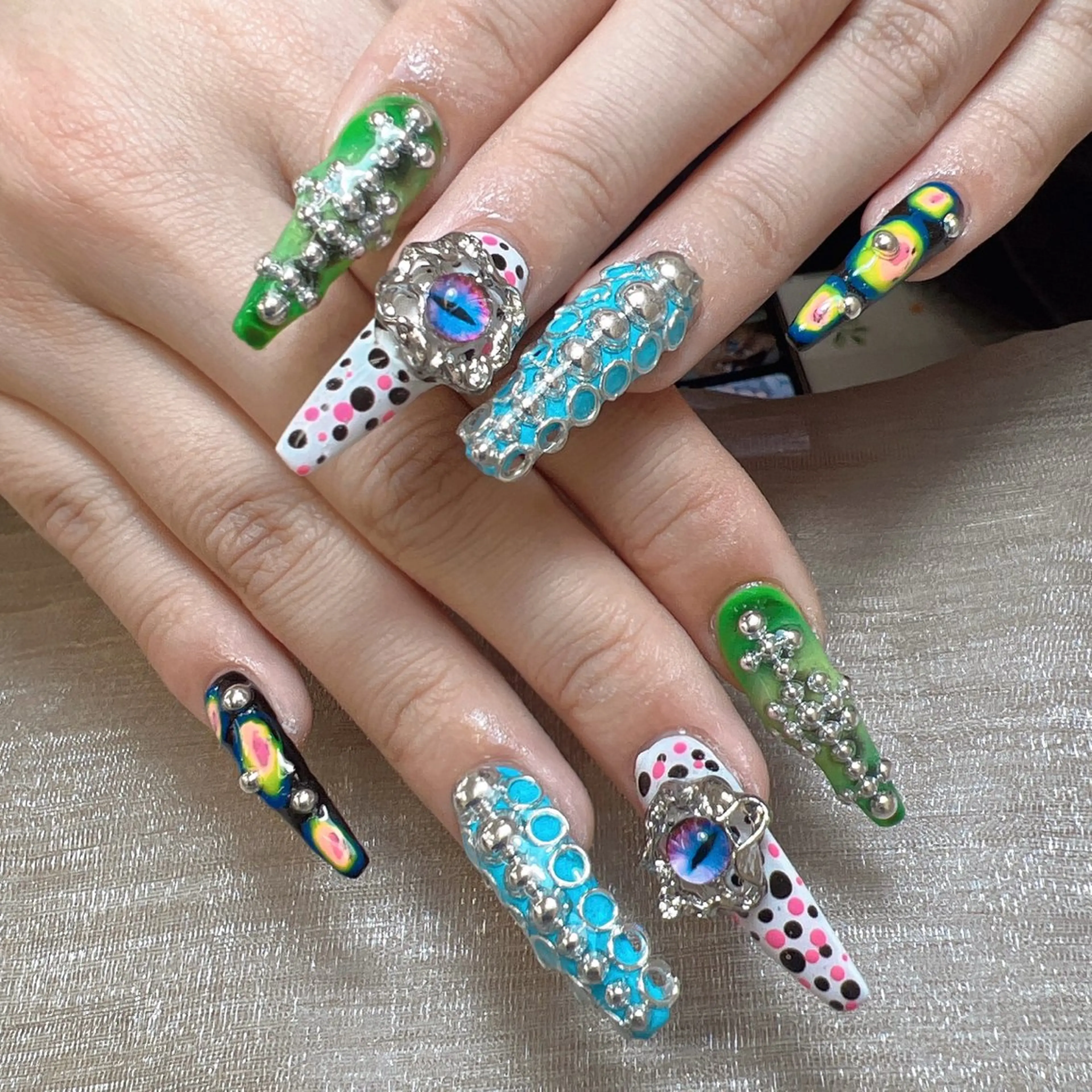 ネイル ハンドネイル ANH NAIL ゴテゴテ専門店💎のネイルデザイン