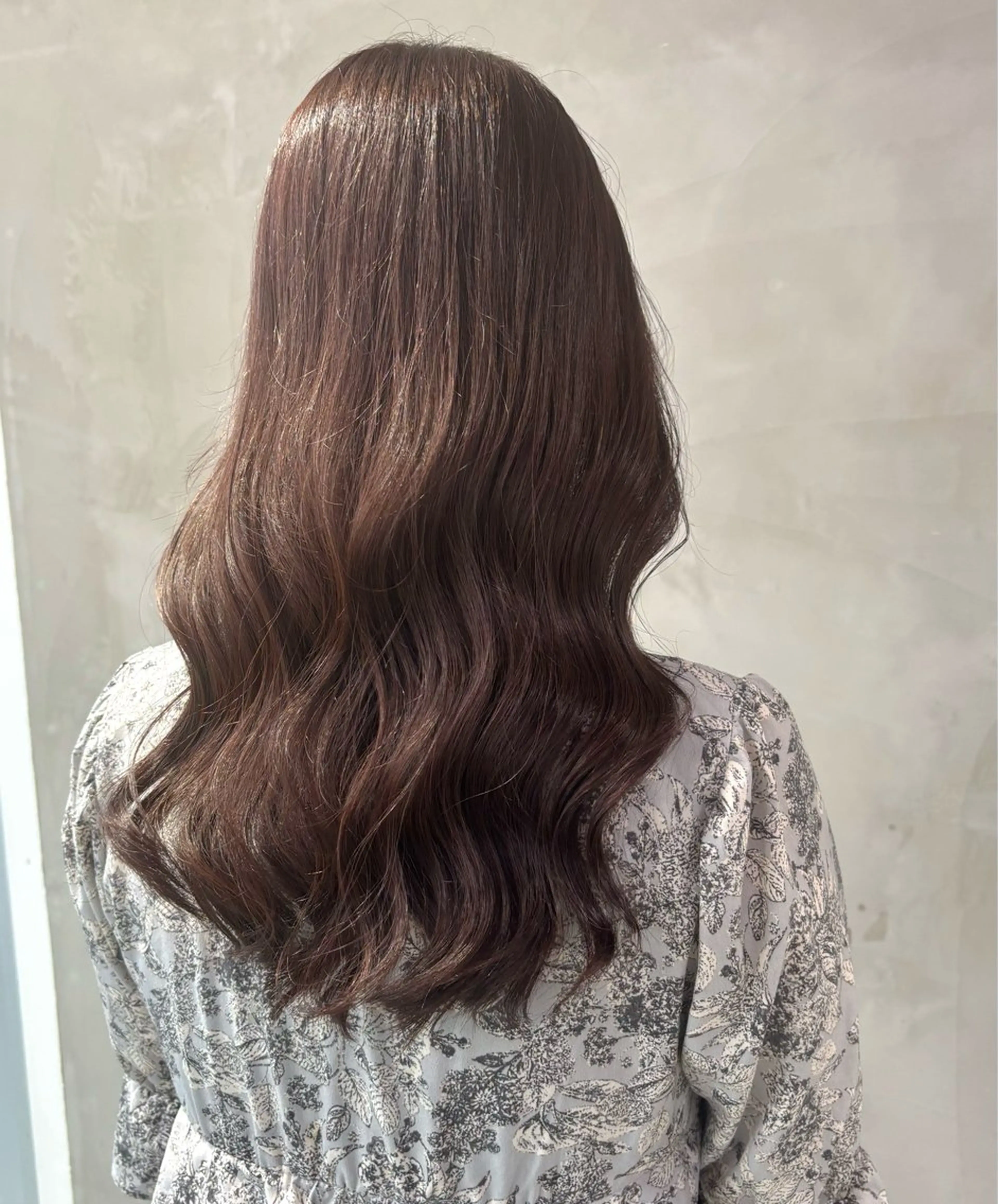ロング カット ヘアカラー トリートメント 伊藤 優花のヘアスタイル