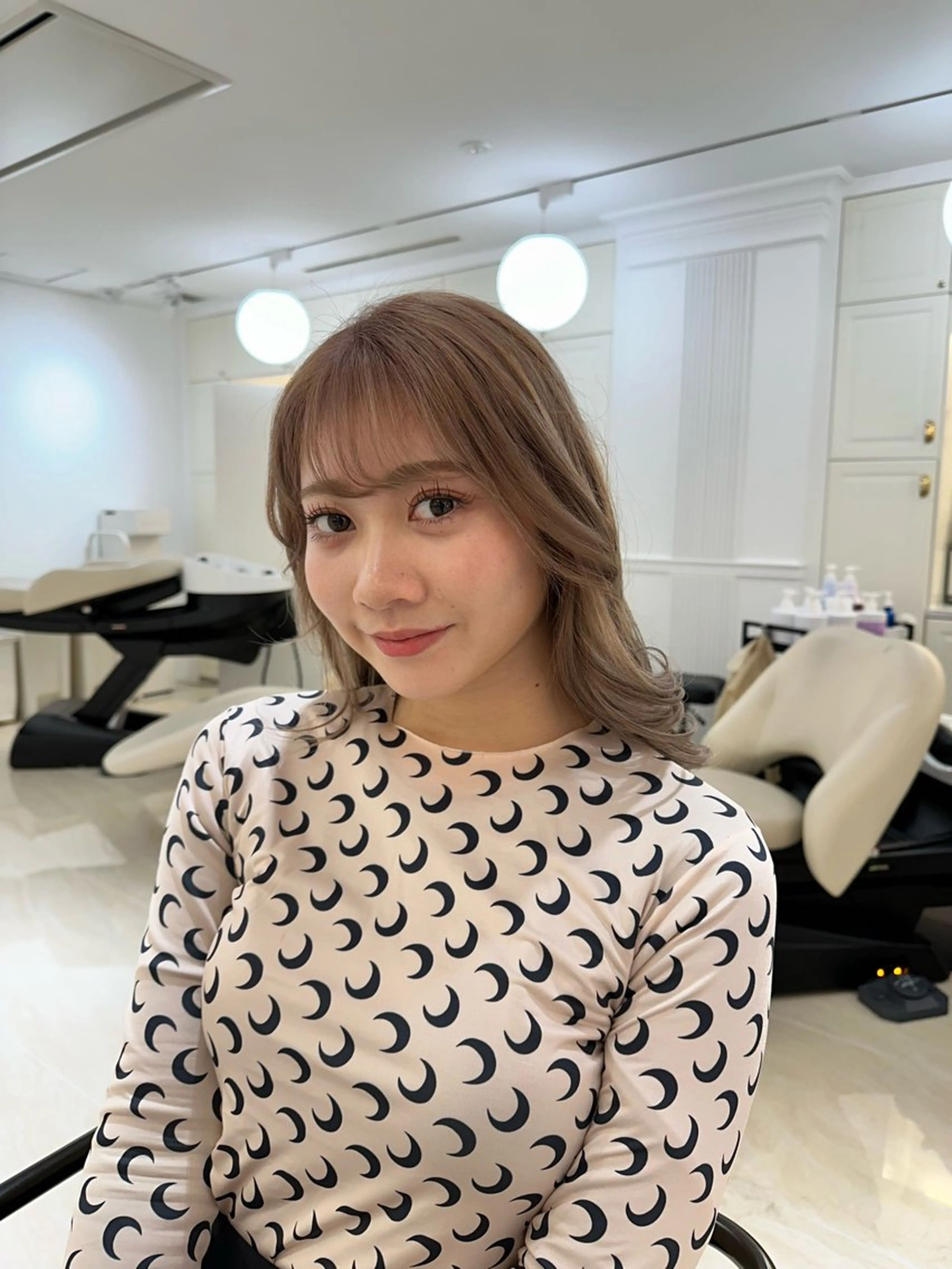 セミロング カラー KOGA／ パーマモデル募集のヘアスタイル