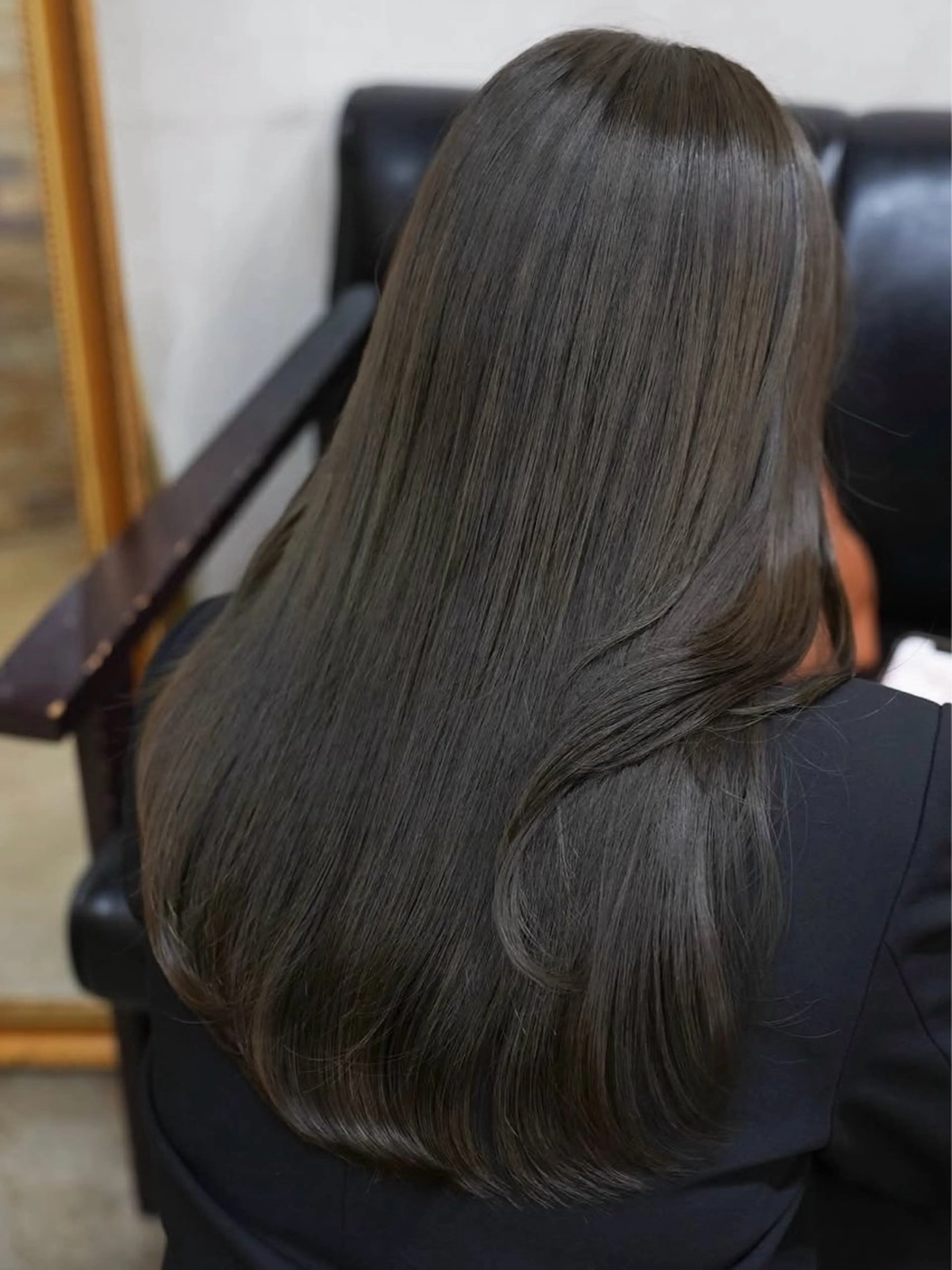 ロング ヘアカラー トリートメント ALLY 原宿のヘアスタイル