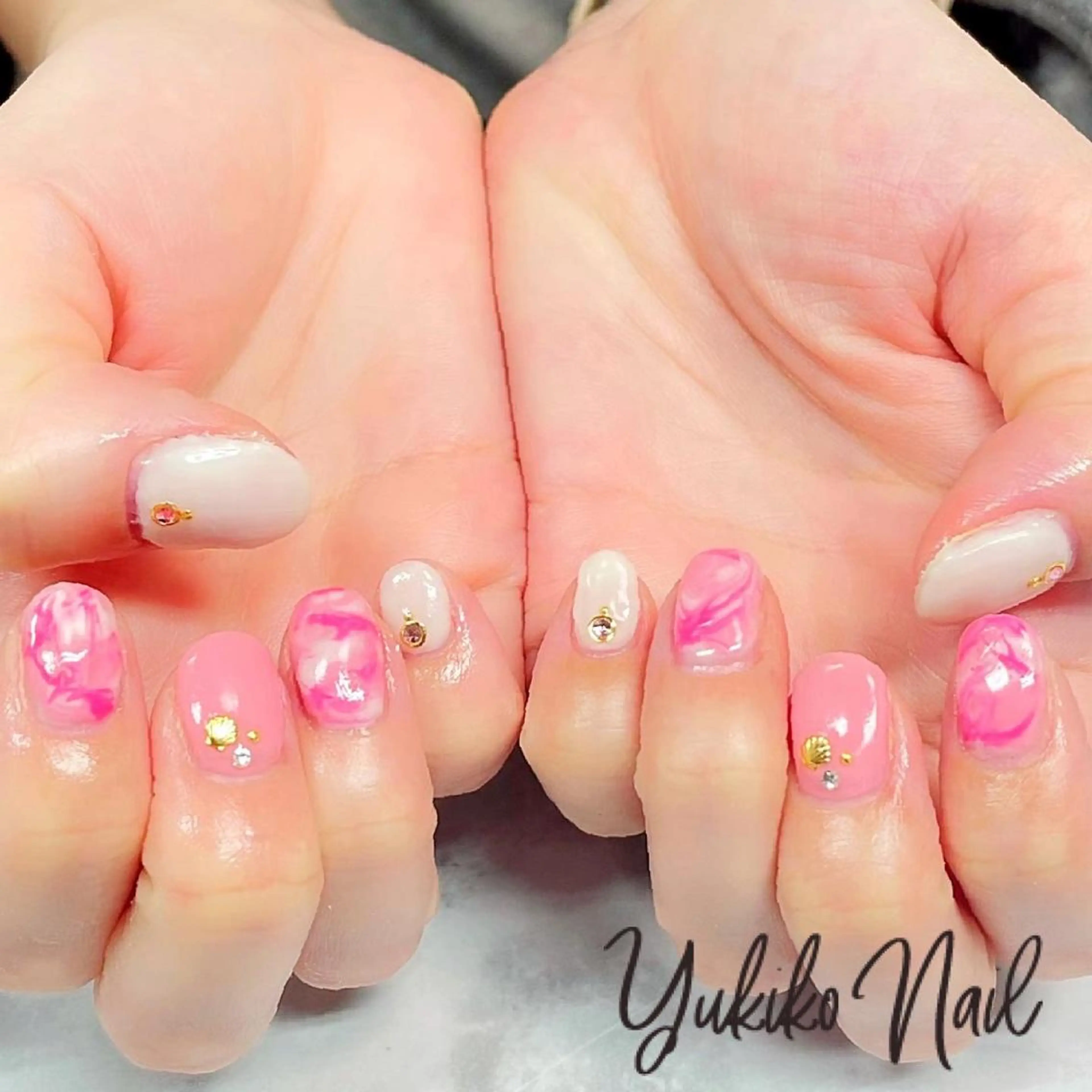 ネイル ニュアンスネイル ハンドネイル ユキコ ネイルのネイルデザイン