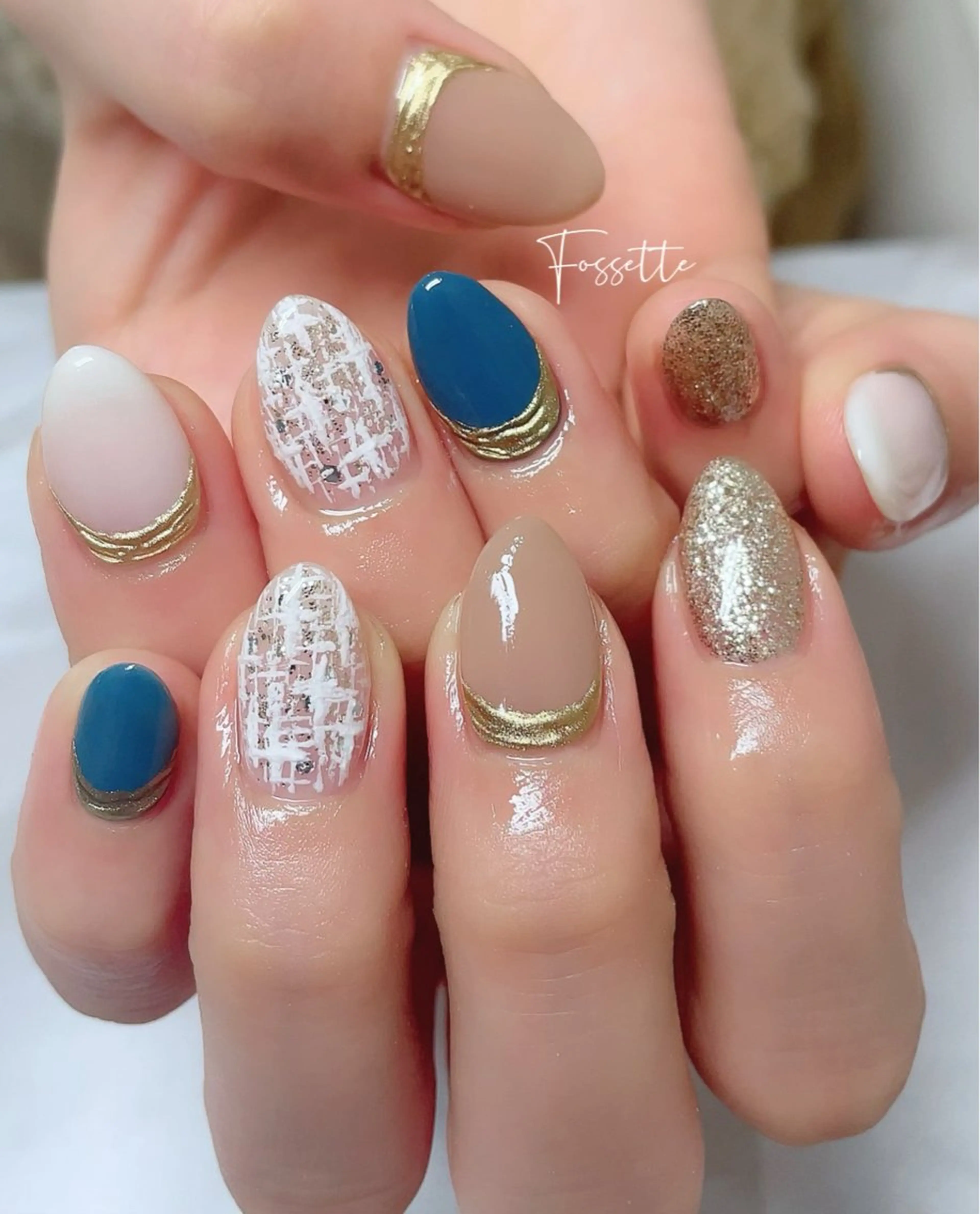 ネイル ホログラムネイル キラキラネイル ミラーネイル ワンカラーネイル ツイードネイル nailsalon Fossetteのネイルデザイン