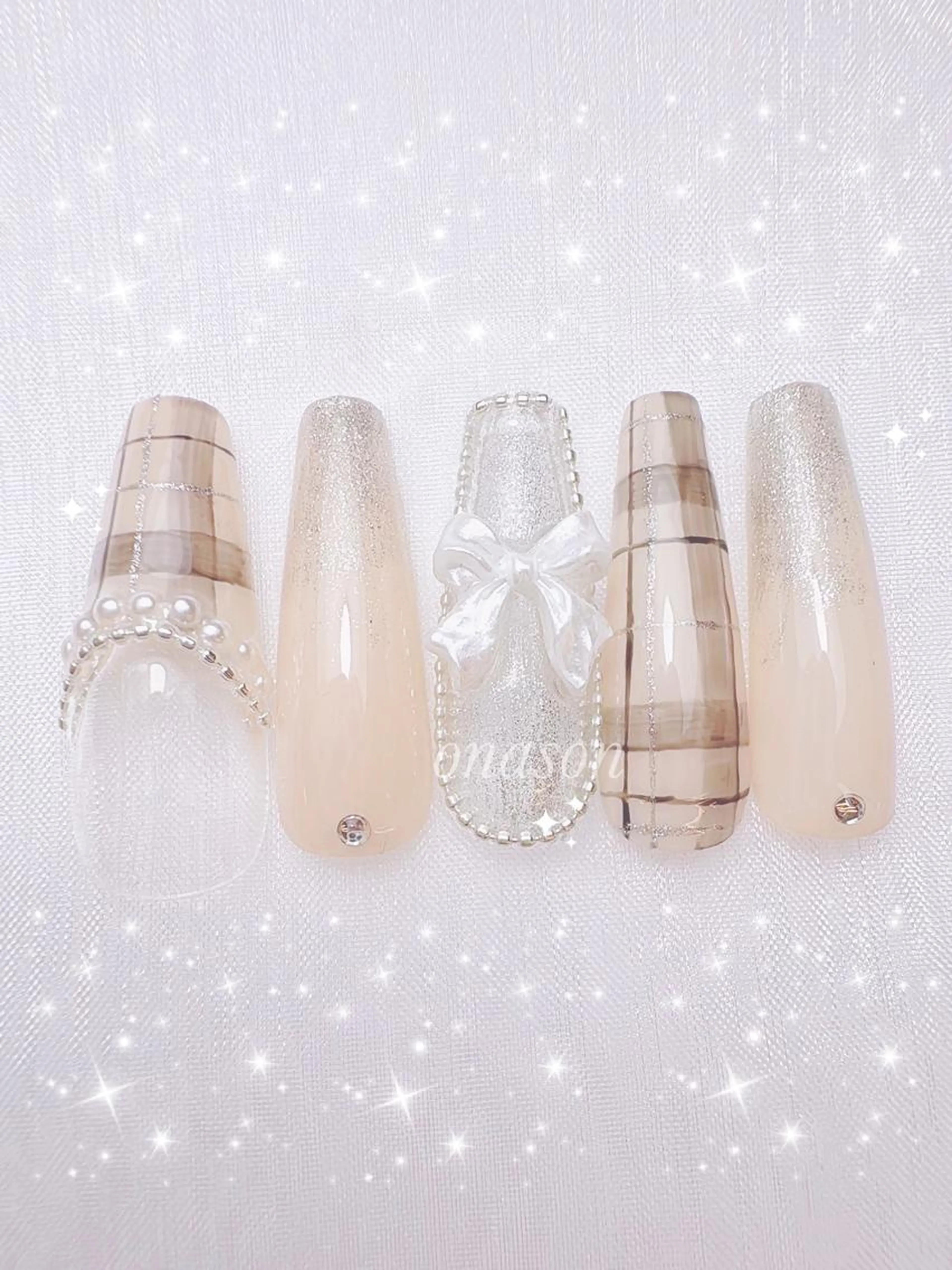 【ハンドオフあり】🧸アート90分/フレンチ/ミラーワンカラー🧸初回ソフトジェルオフ無料の写真