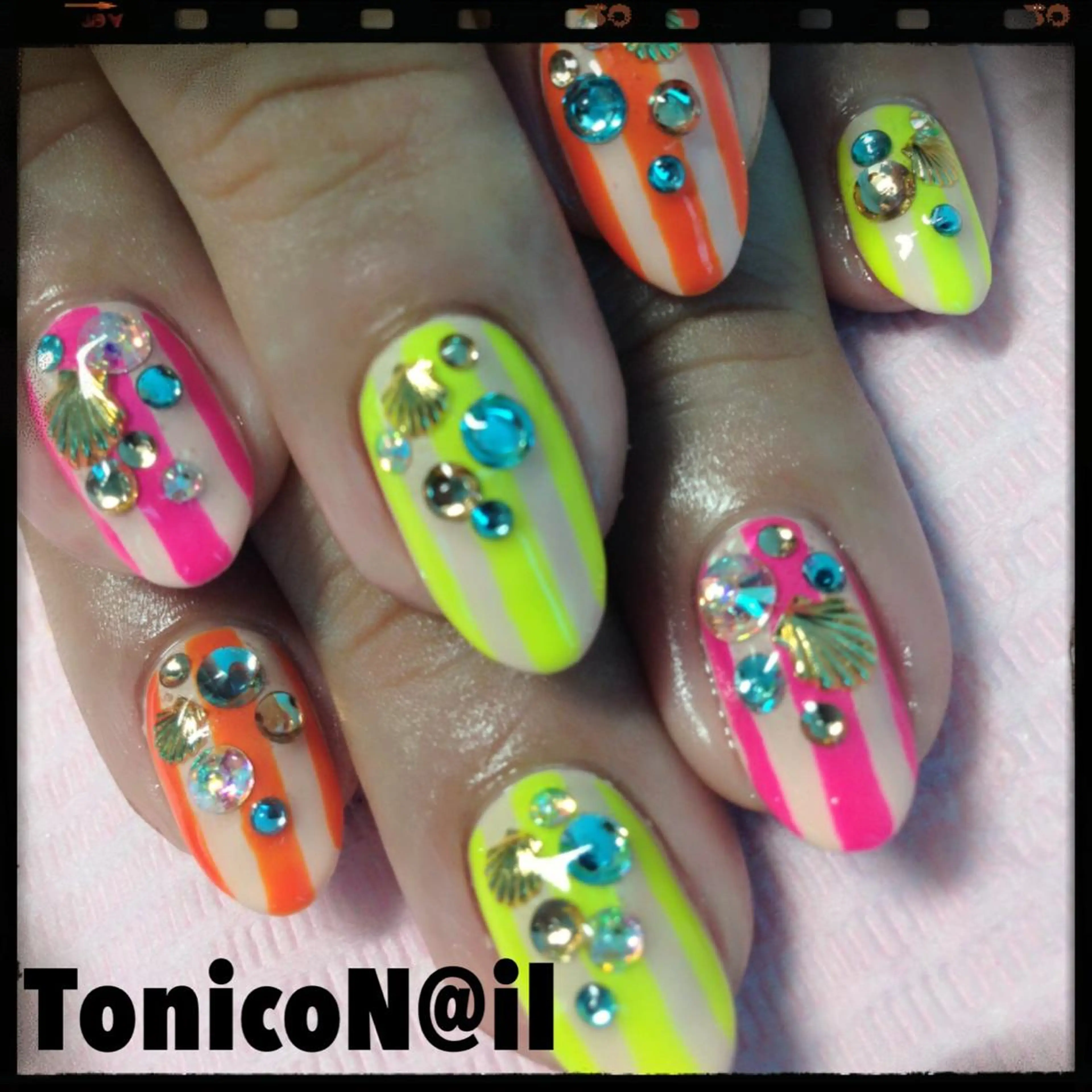 ネイル TonicoN@il トニコネイルのネイルデザイン