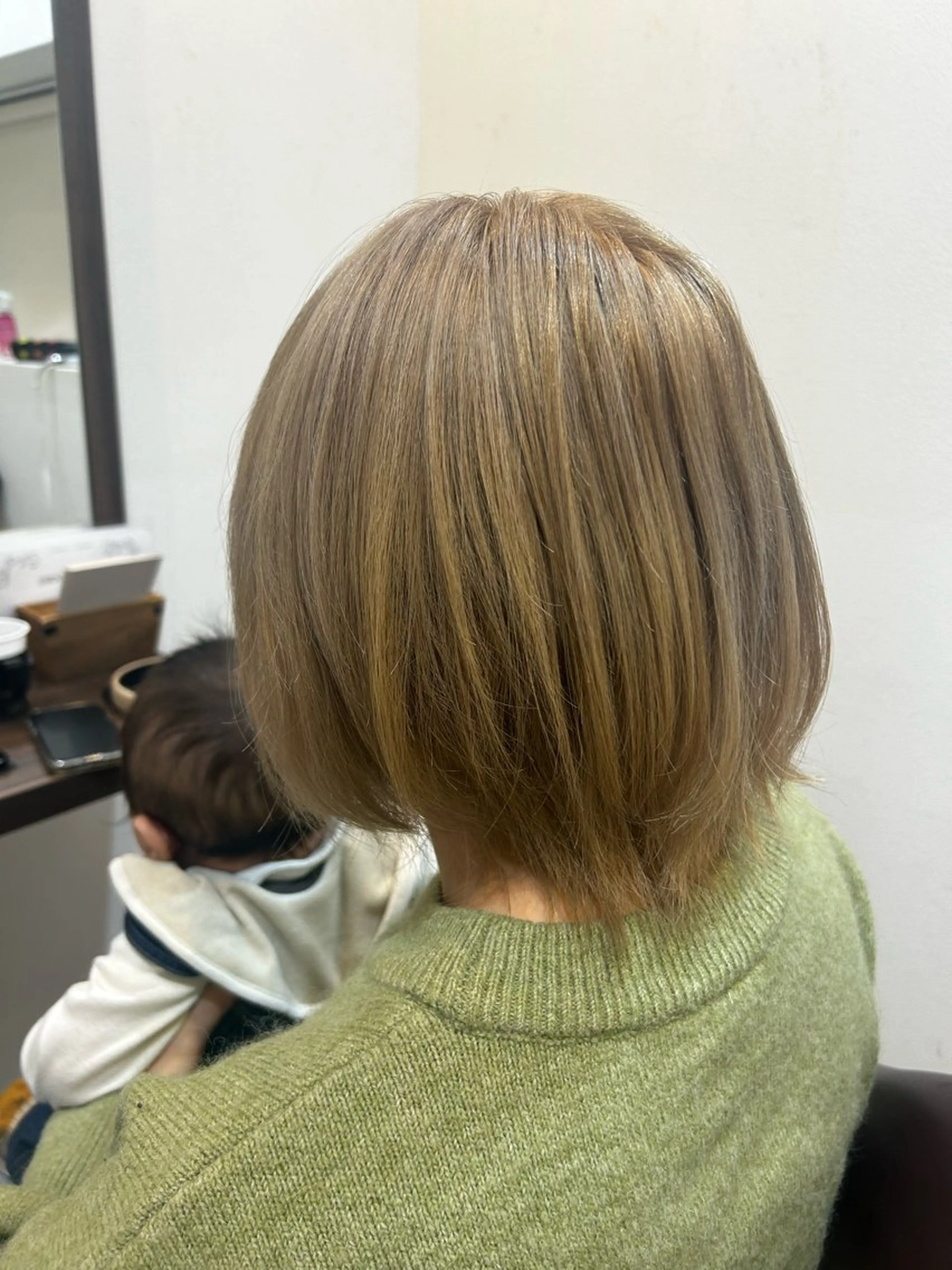 カラー 上田 愛來のヘアスタイル