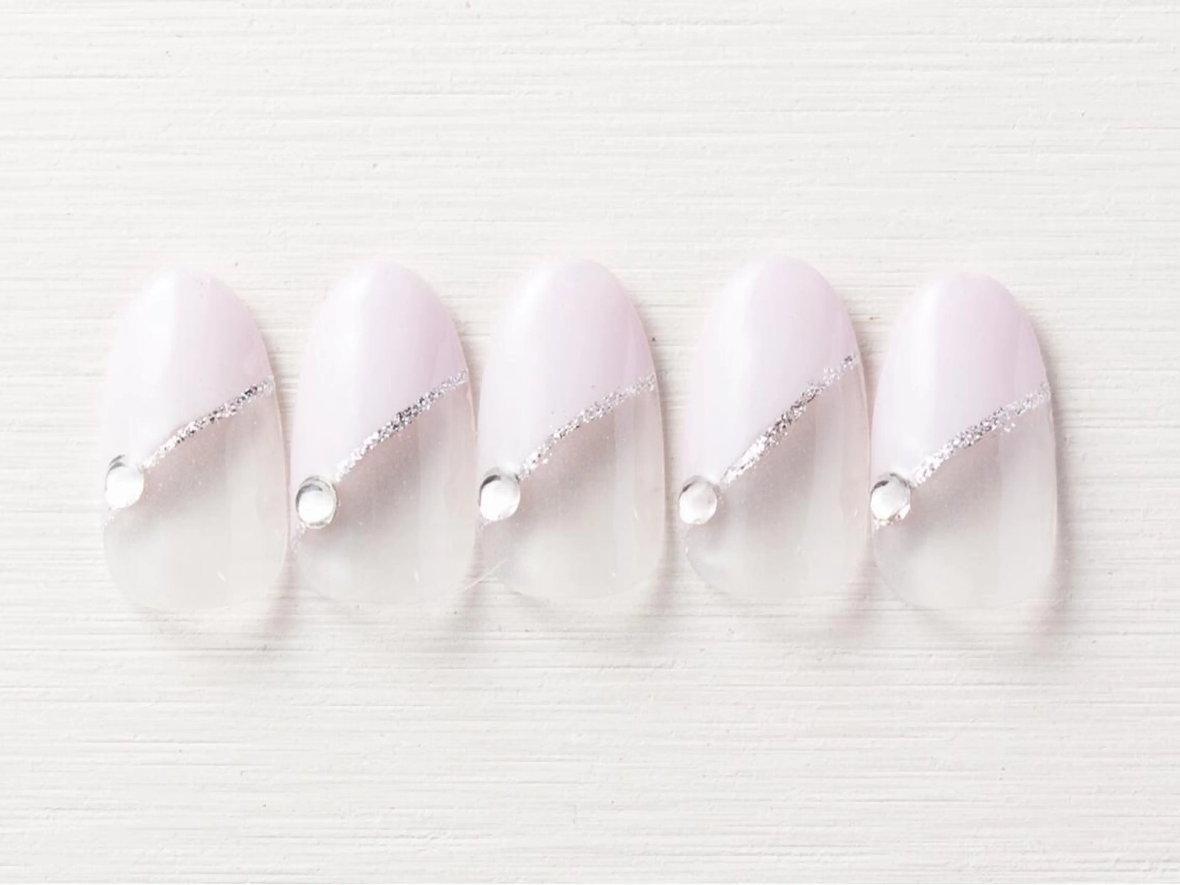 ネイル LOVE NAIL 💕Sonoのネイルデザイン