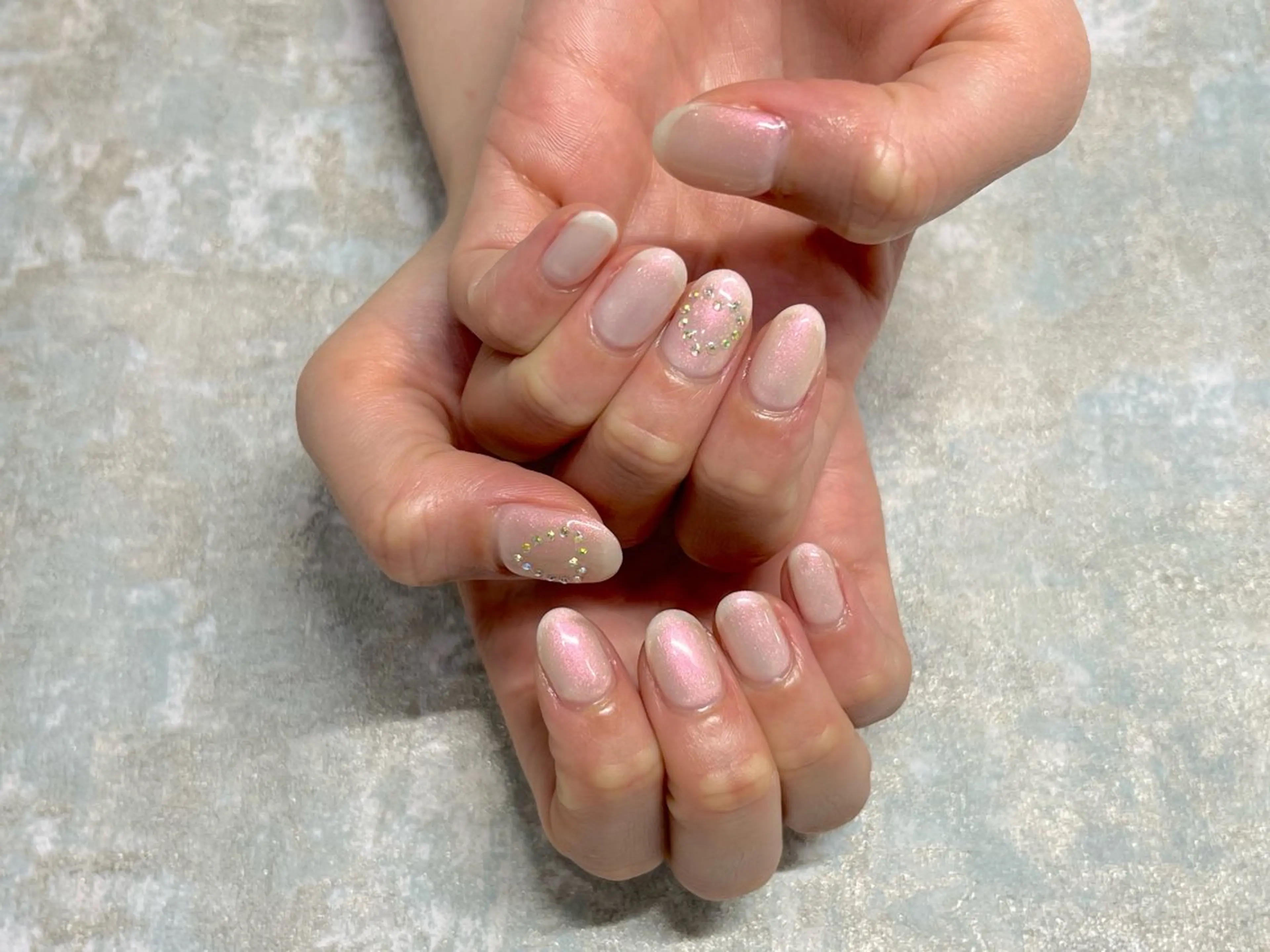 ネイル ホワイト Asakawa yuzukaのネイルデザイン