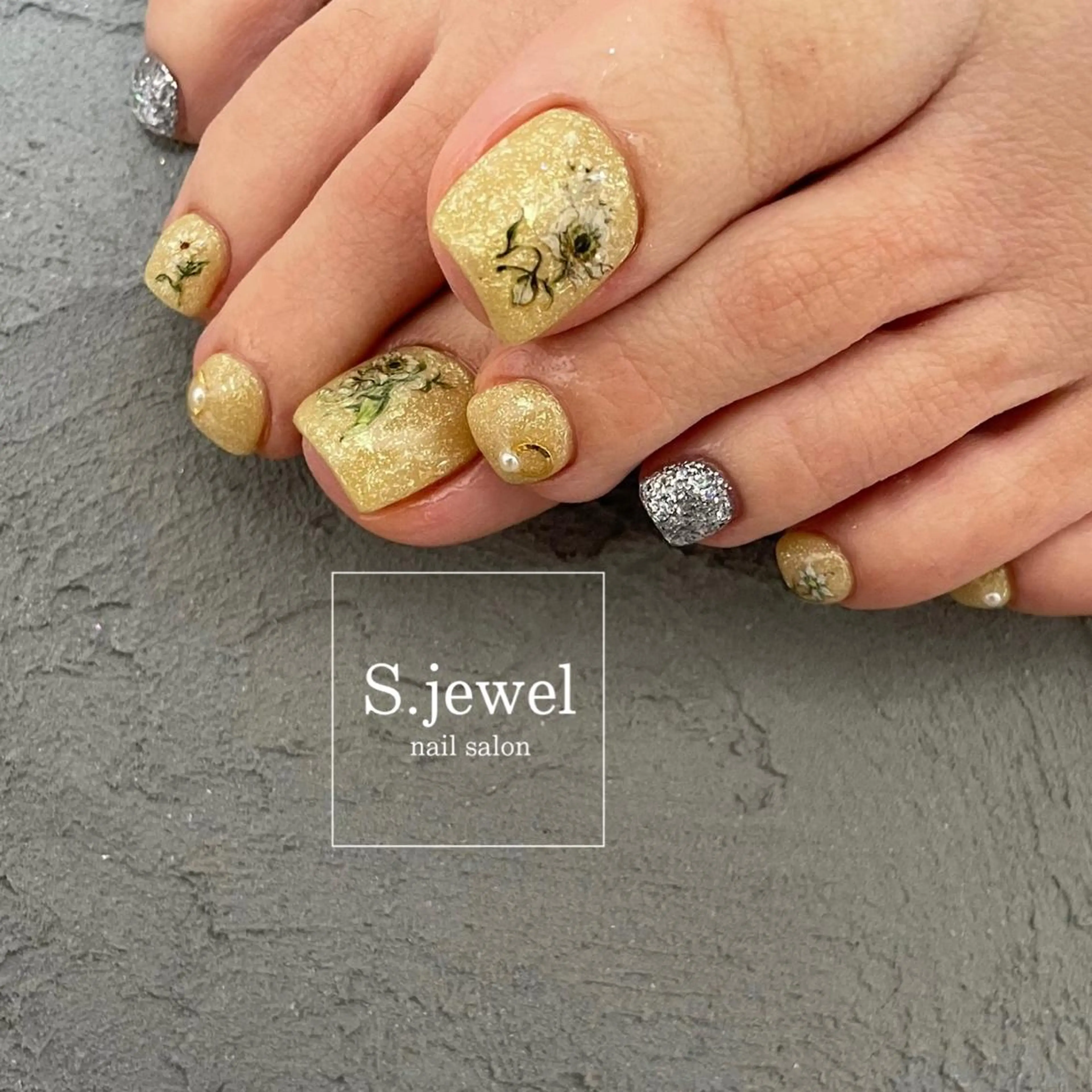 ネイル S. JEWELのネイルデザイン