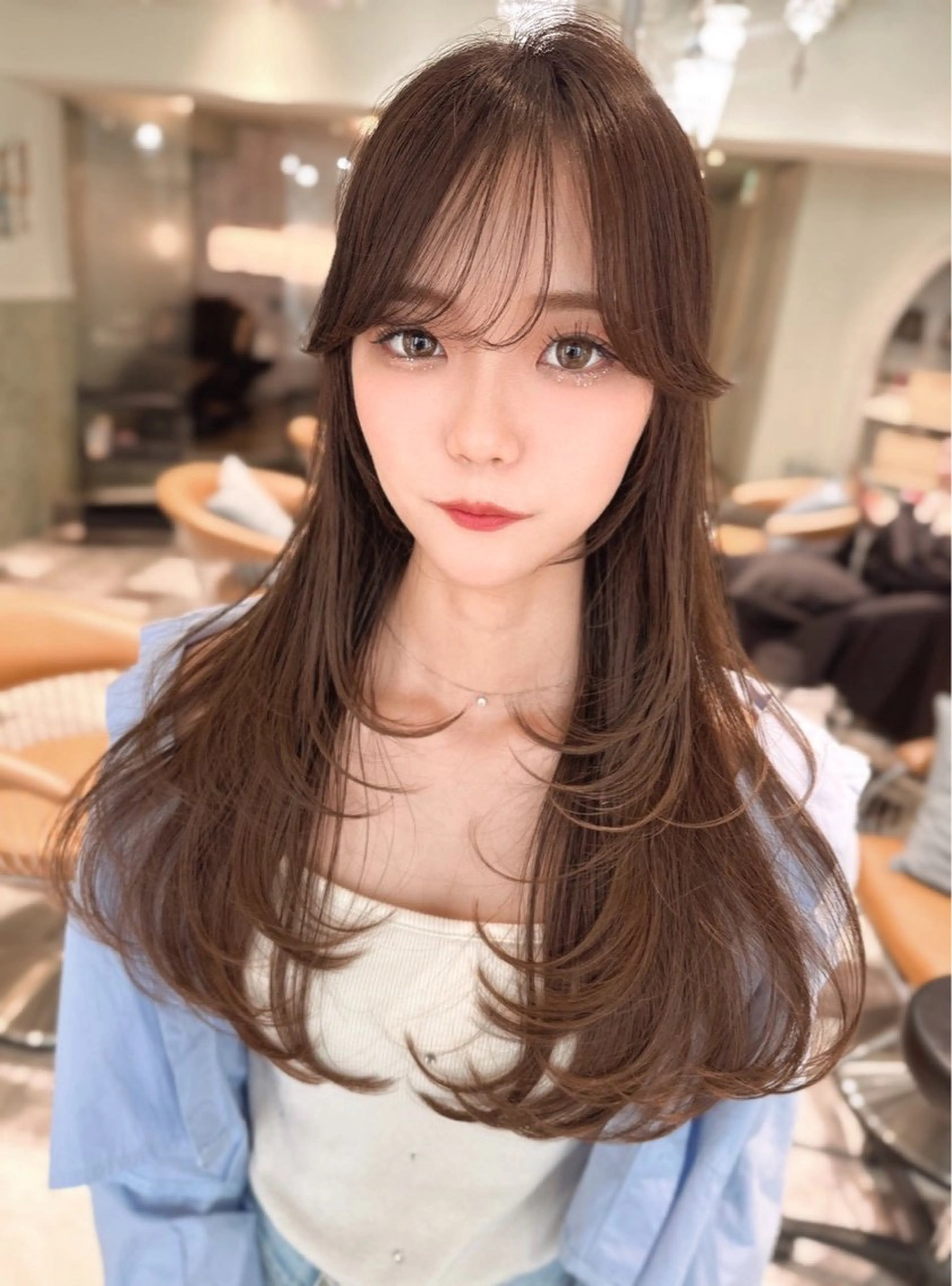 ロング カット ヘアカラー トリートメント Lond robinのヘアスタイル