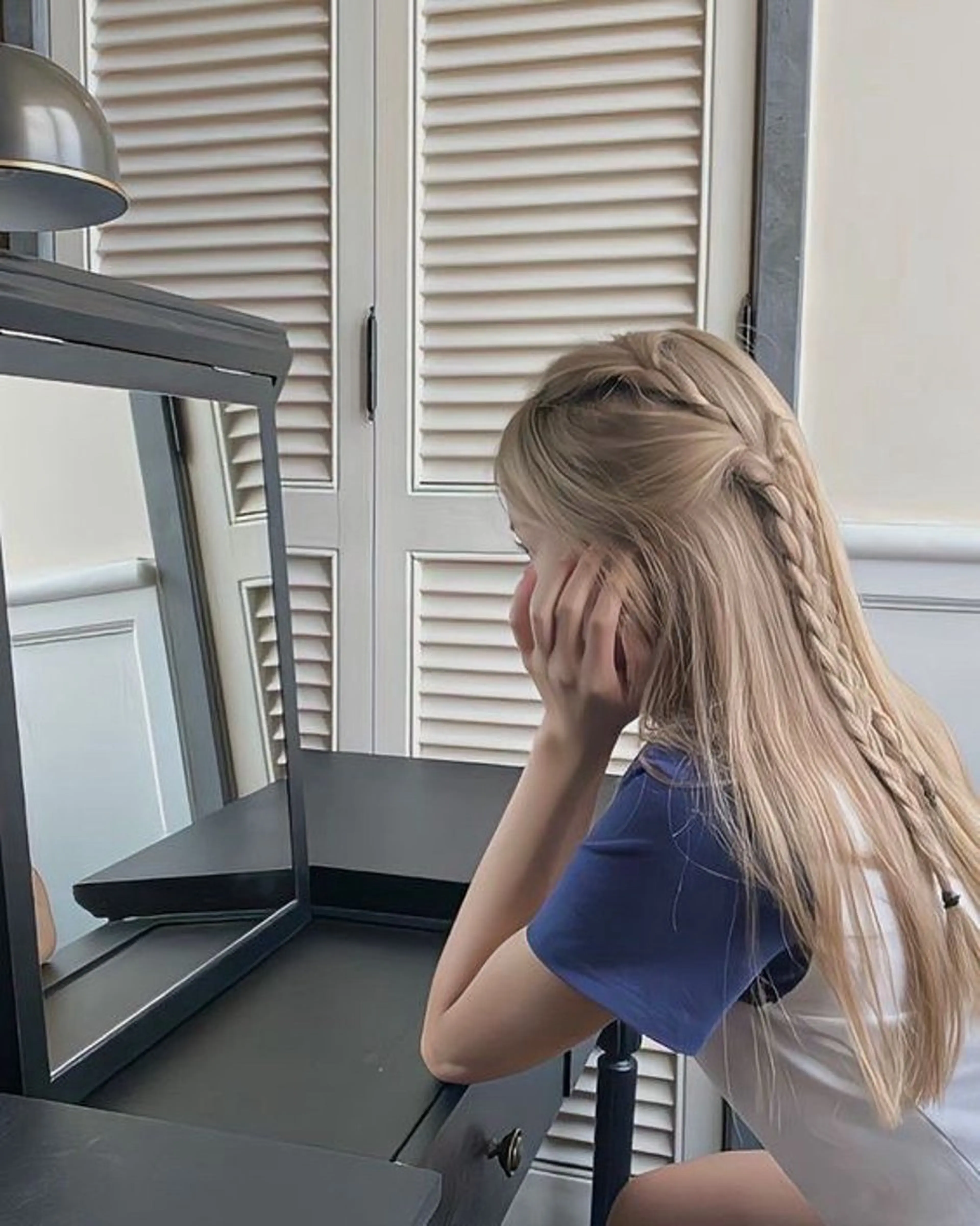 ロング カラー ブリーチ/ハイトーン /レイヤーのヘアスタイル