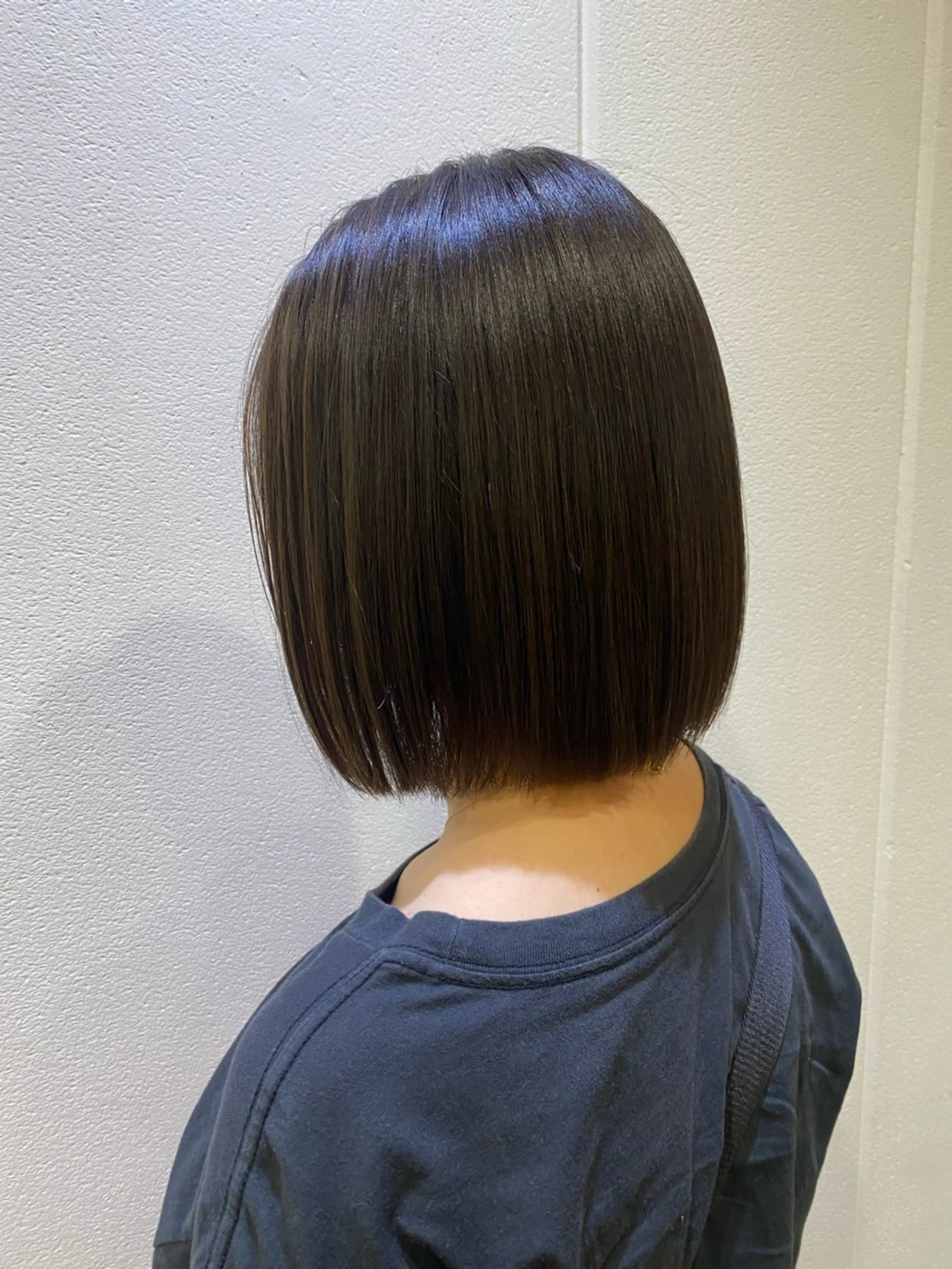 ショート カラー 縮毛矯正 トリートメント 平川 夏海のヘアスタイル