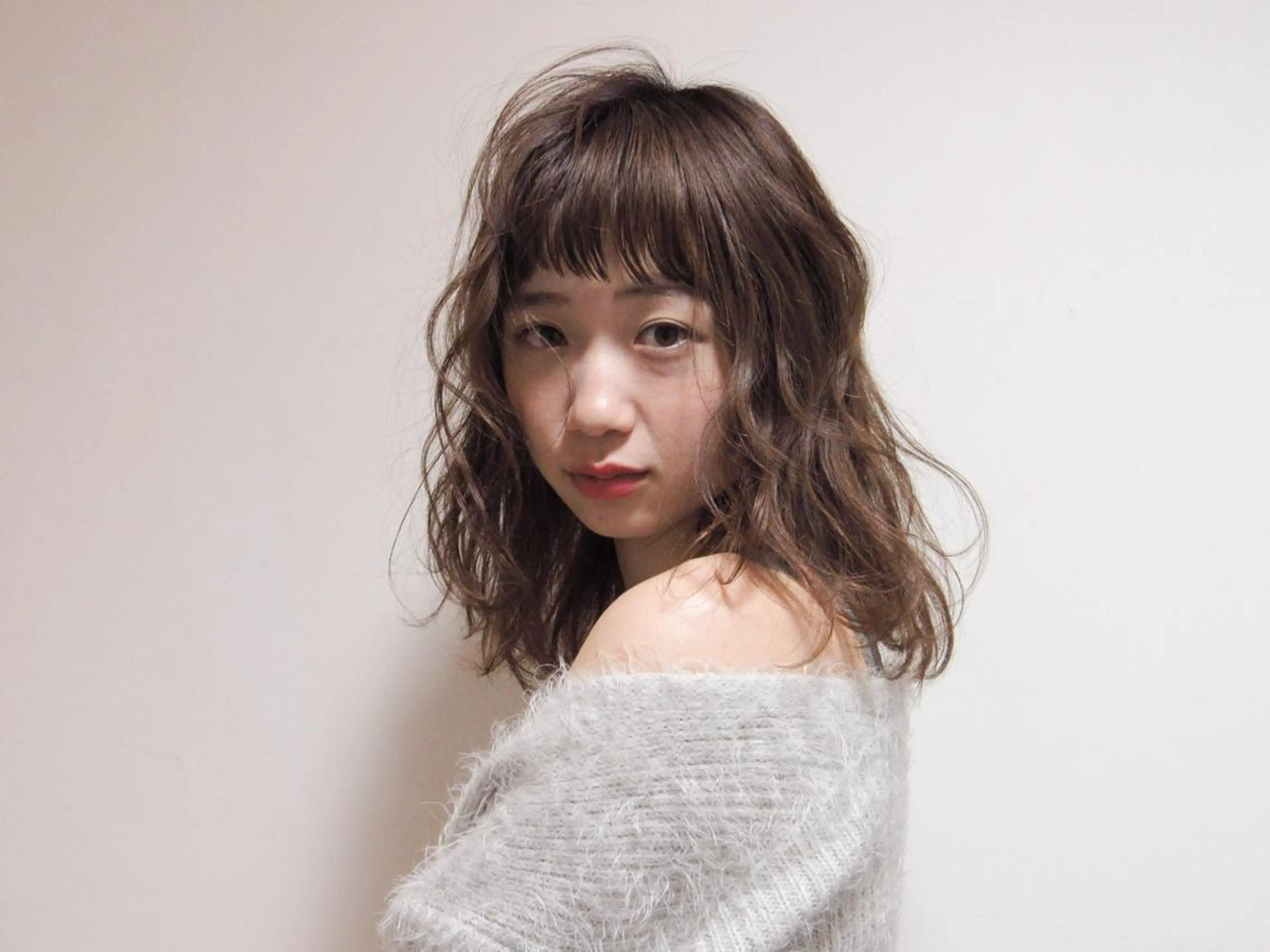 セミロング カラー ブリーチ 透明感カラー ヘアカラー トリートメント 韓国hair ·͜· watanabeのヘアスタイル