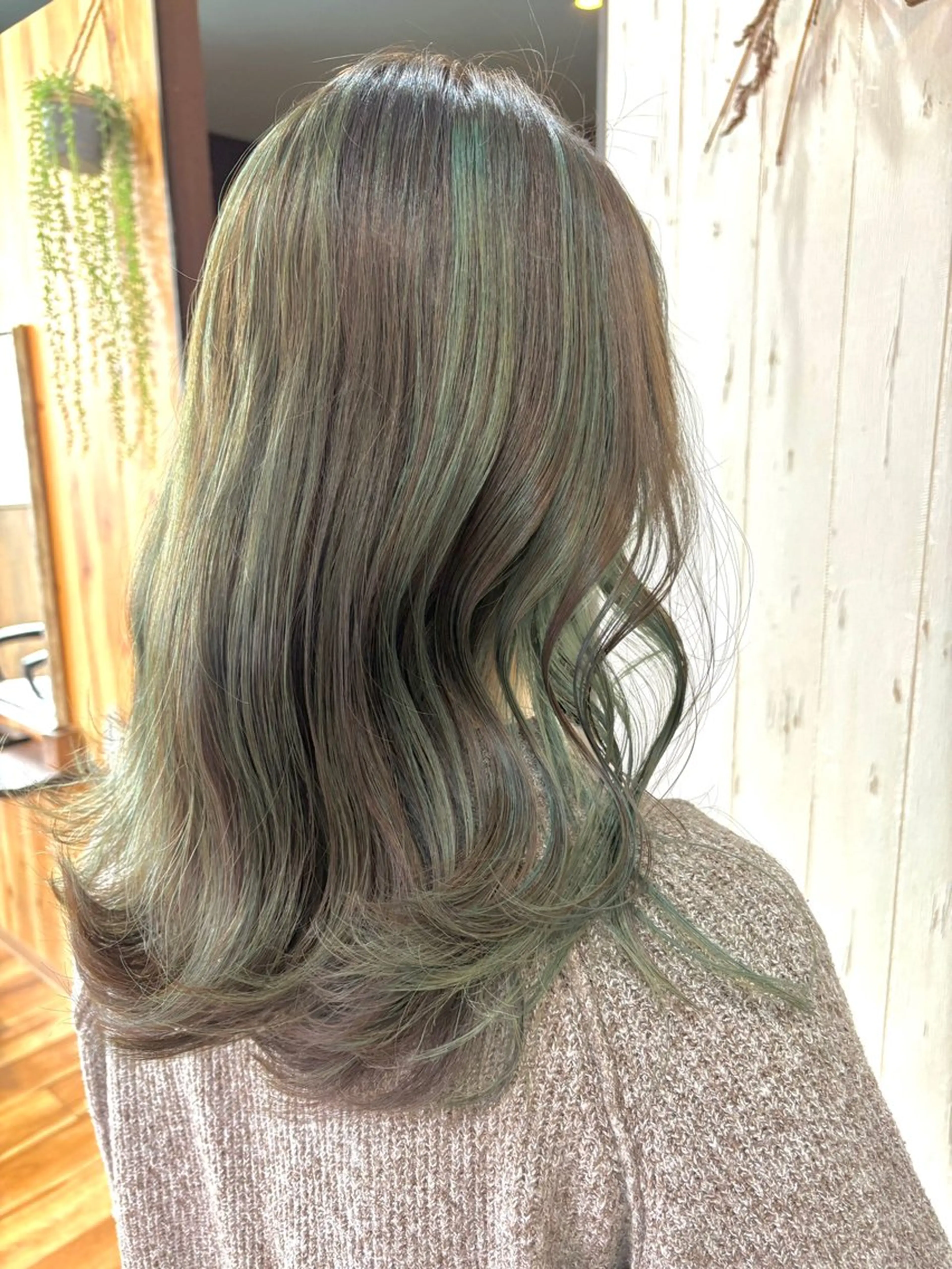 セミロング カラー ハイライトカラー ハイライト 瀬戸 弘暉のヘアスタイル