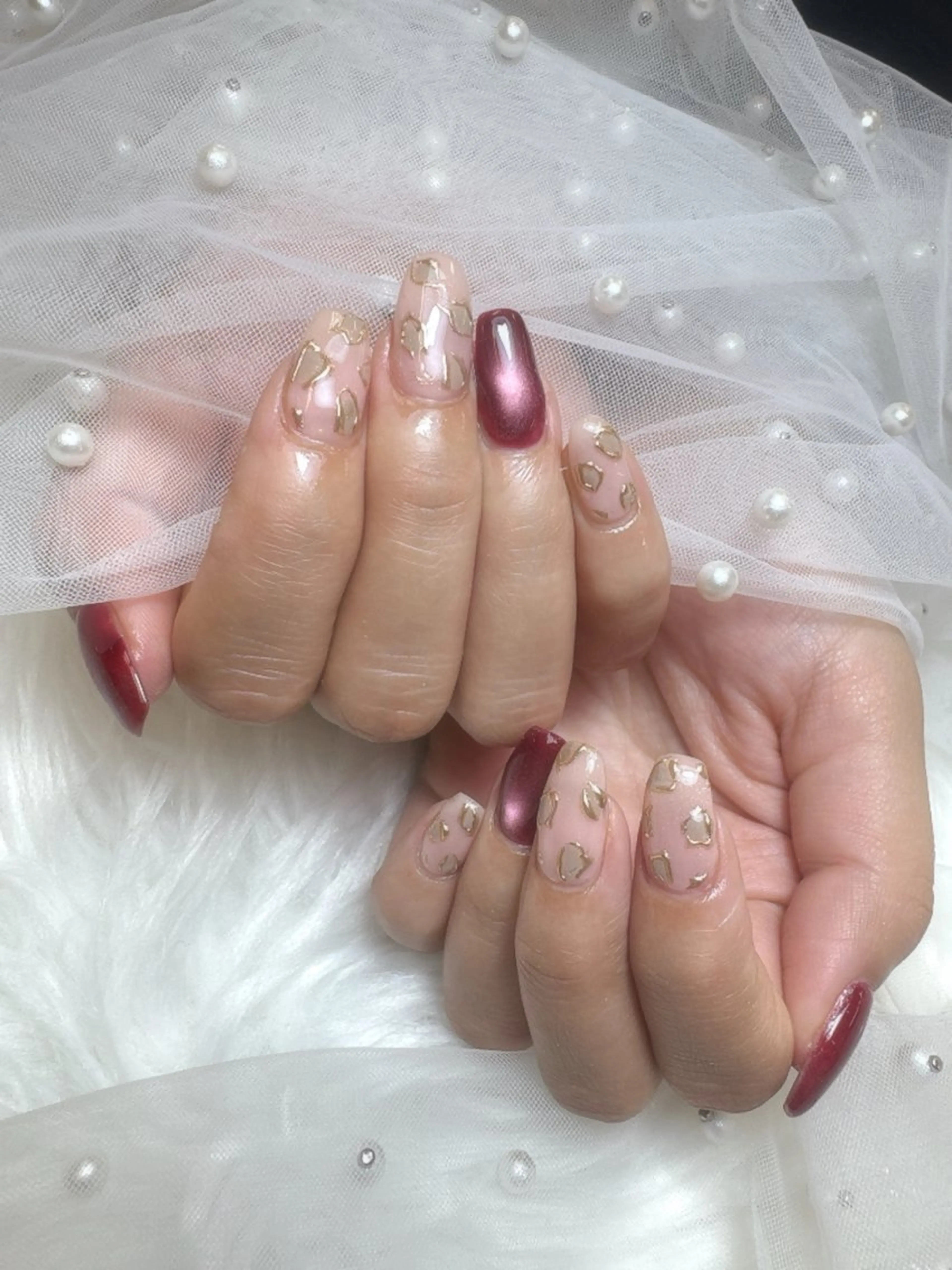 ネイル キラキラネイル 韓国ネイル 持ち込み ワンホンネイル フットネイル Queeens nailのネイルデザイン
