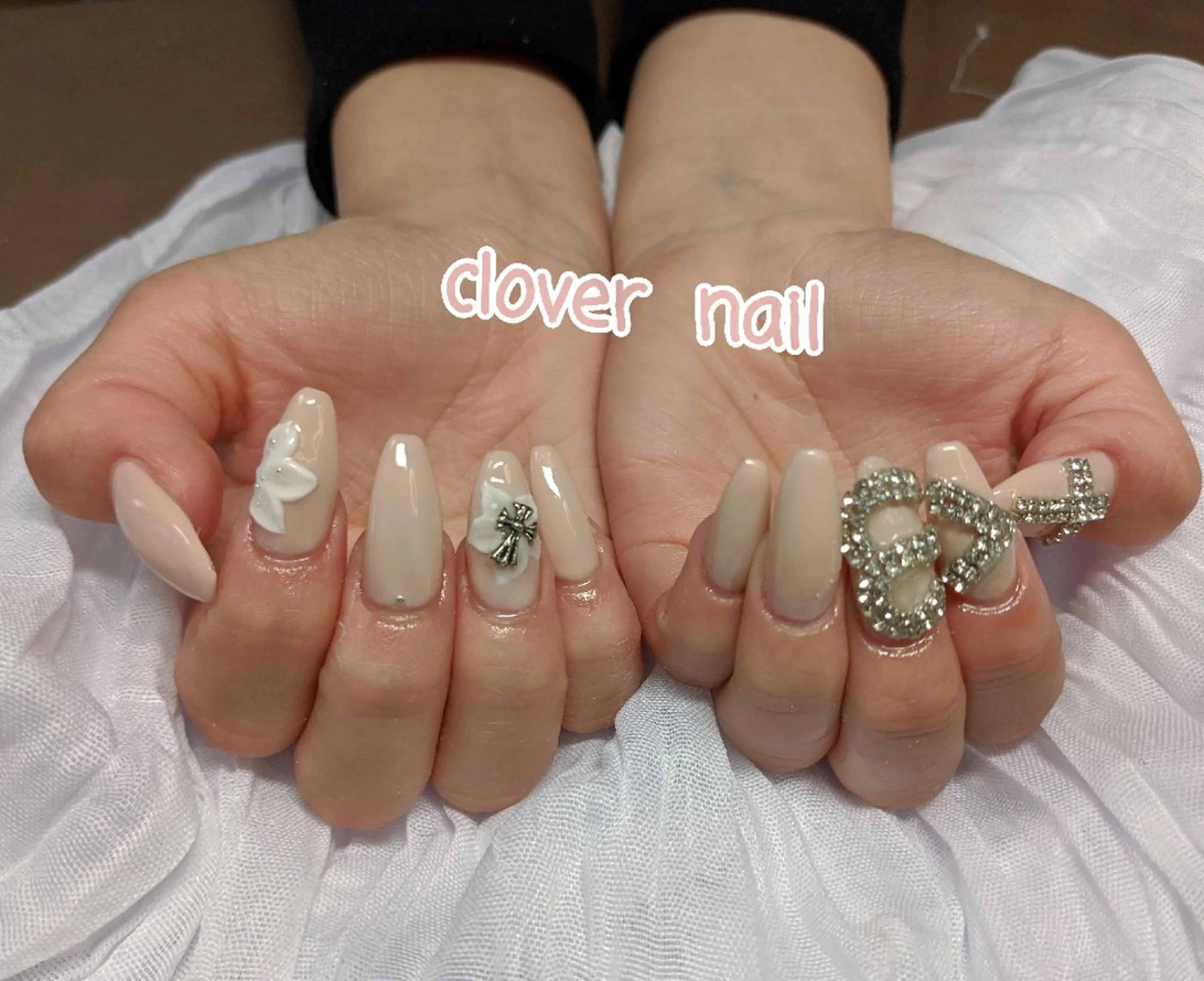 ネイル フラワーネイル ハート ハンドネイル clover nailのネイルデザイン