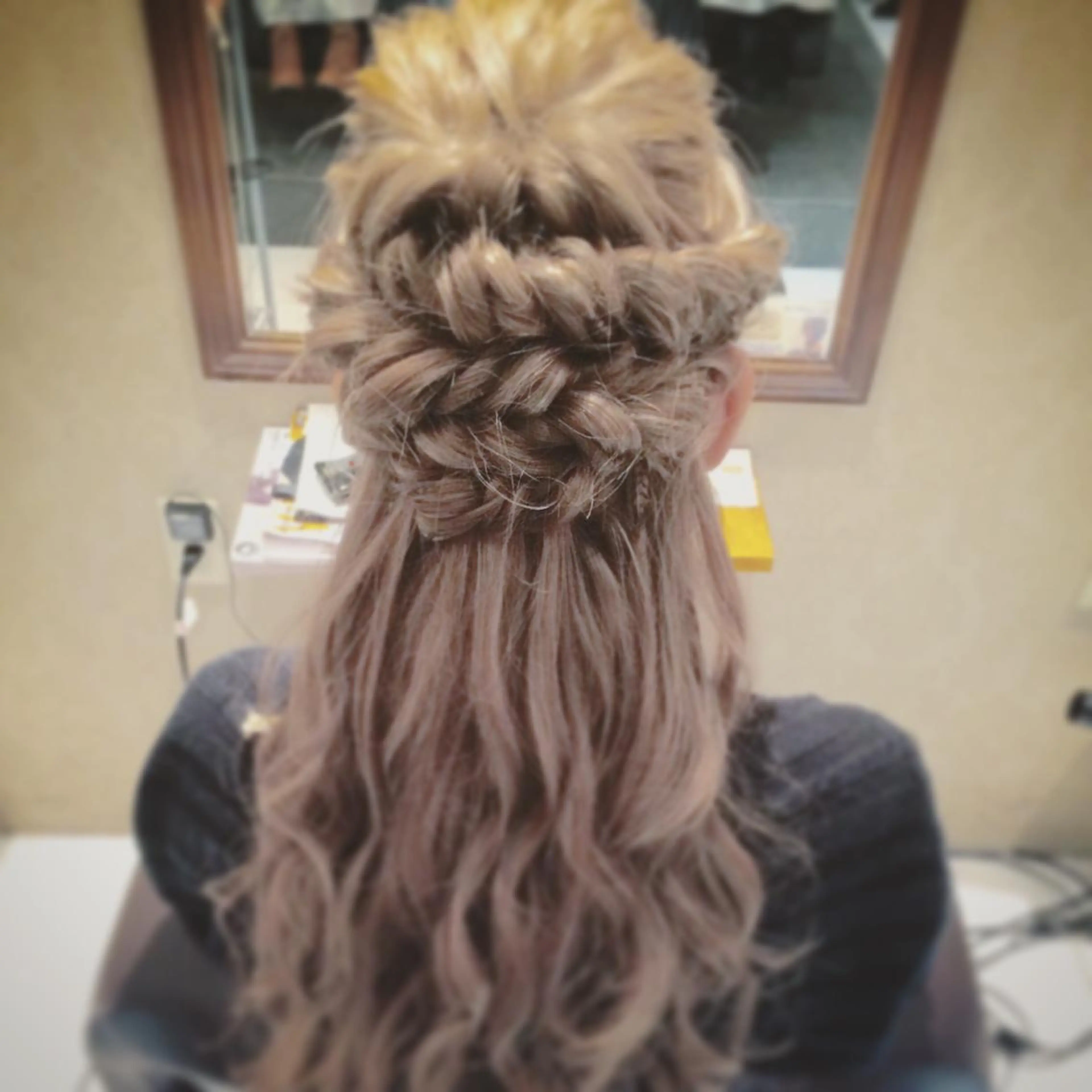 ロング ヘアアレンジ ハーフアップ kazufumi ..のヘアスタイル