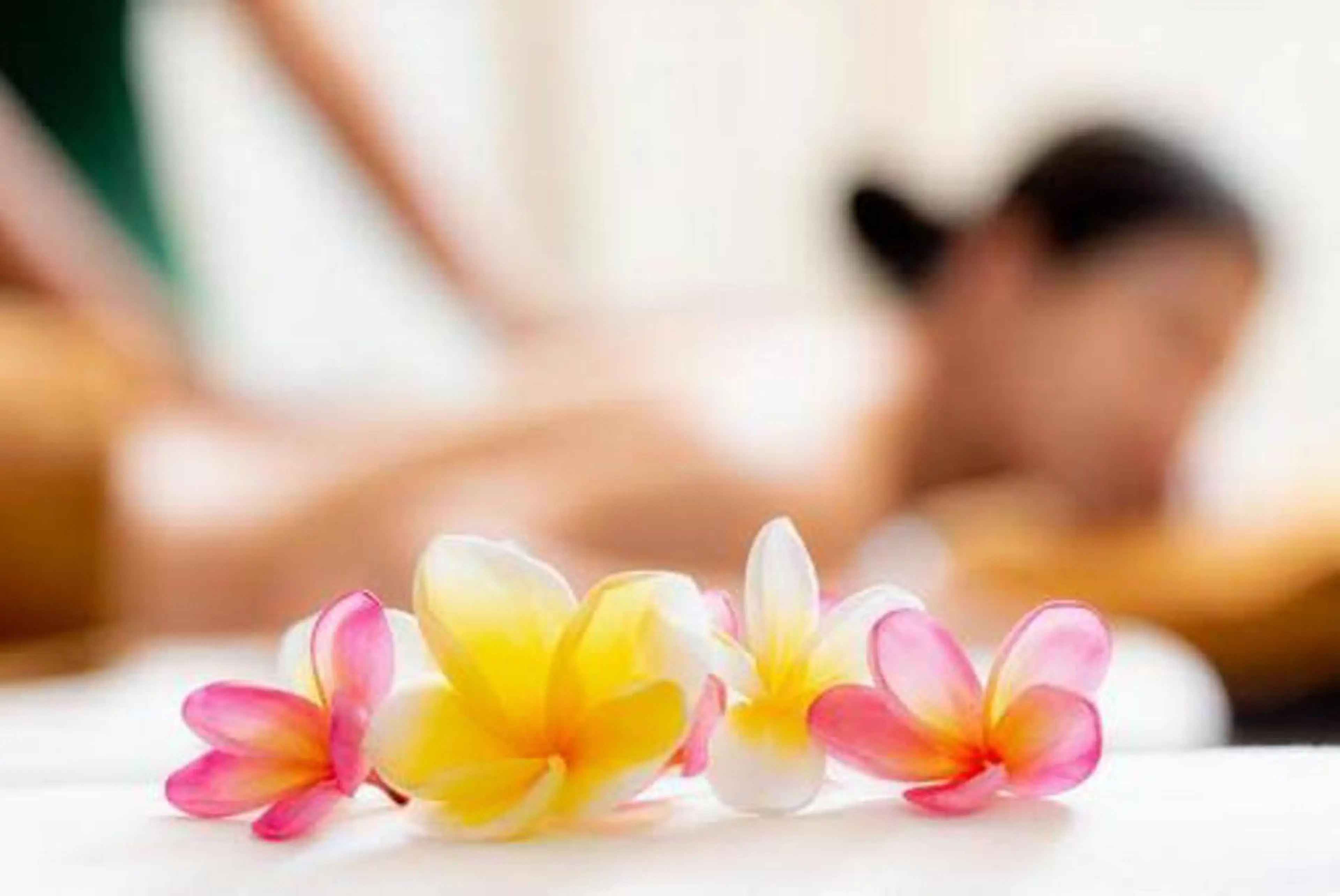 背中のニキビ跡・黒ずみに！毛穴ケア&美白フォトケア✨45分の写真