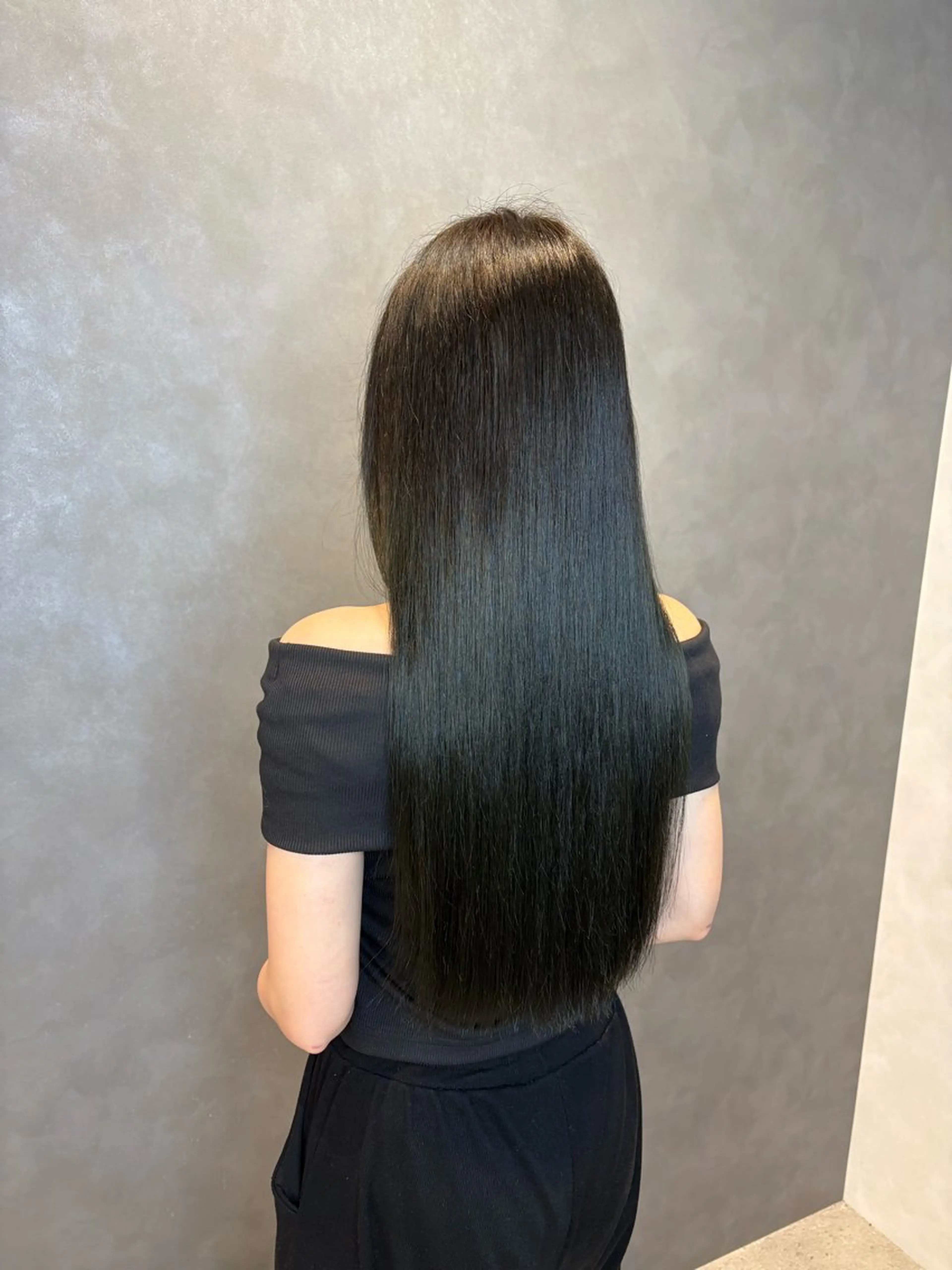 ロング カラー ブリーチ カット ヘアカラー トリートメント 大西ひなた/ 仙台のヘアスタイル