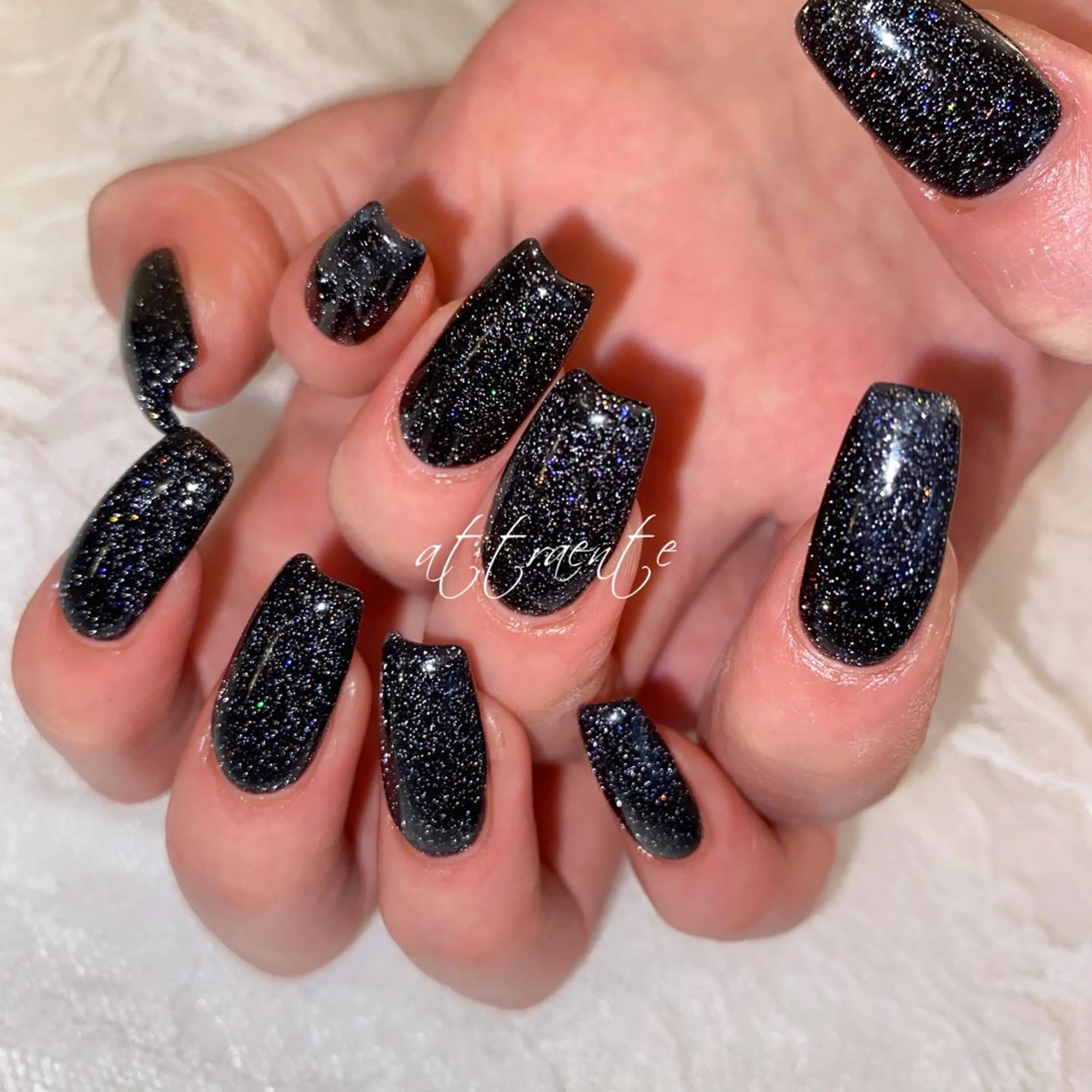 ショート カラー キッズ パーマ ネイル ヘアアレンジ マツエク・マツパ メンズ アイブロウ フラッシュネイル ease NAIL SALONのネイルデザイン