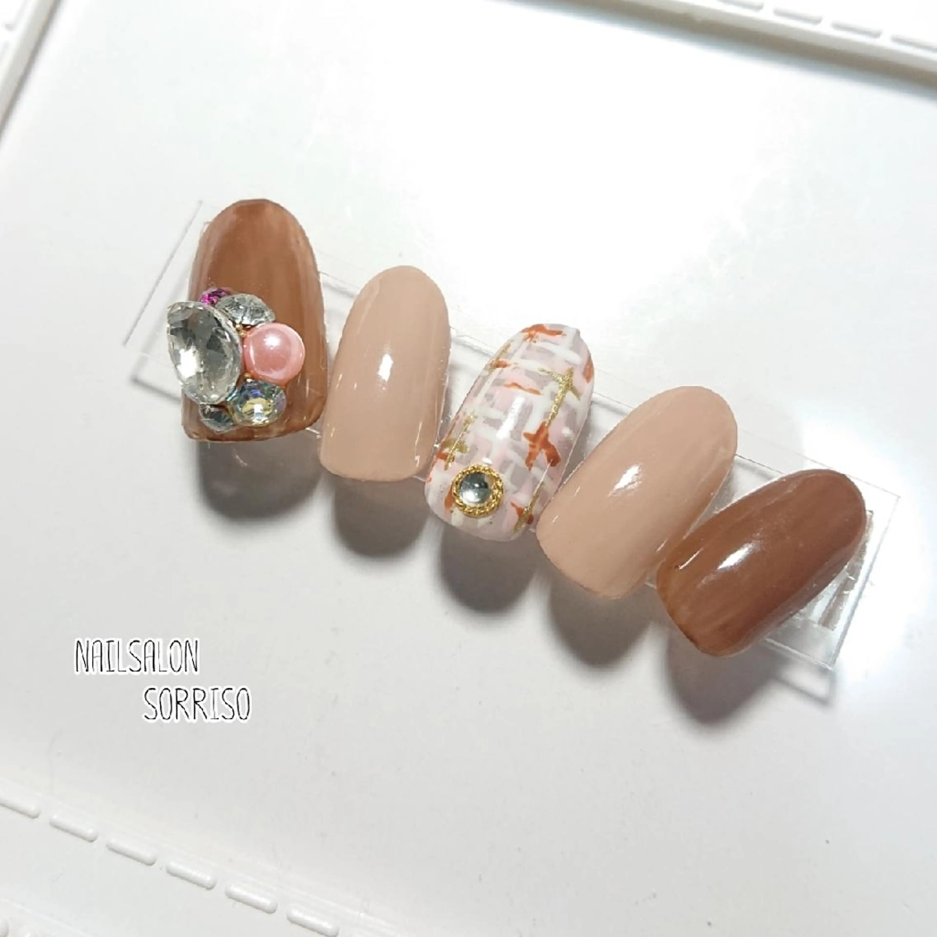 ネイル ツイードネイル KOYAMA KIMIEのネイルデザイン