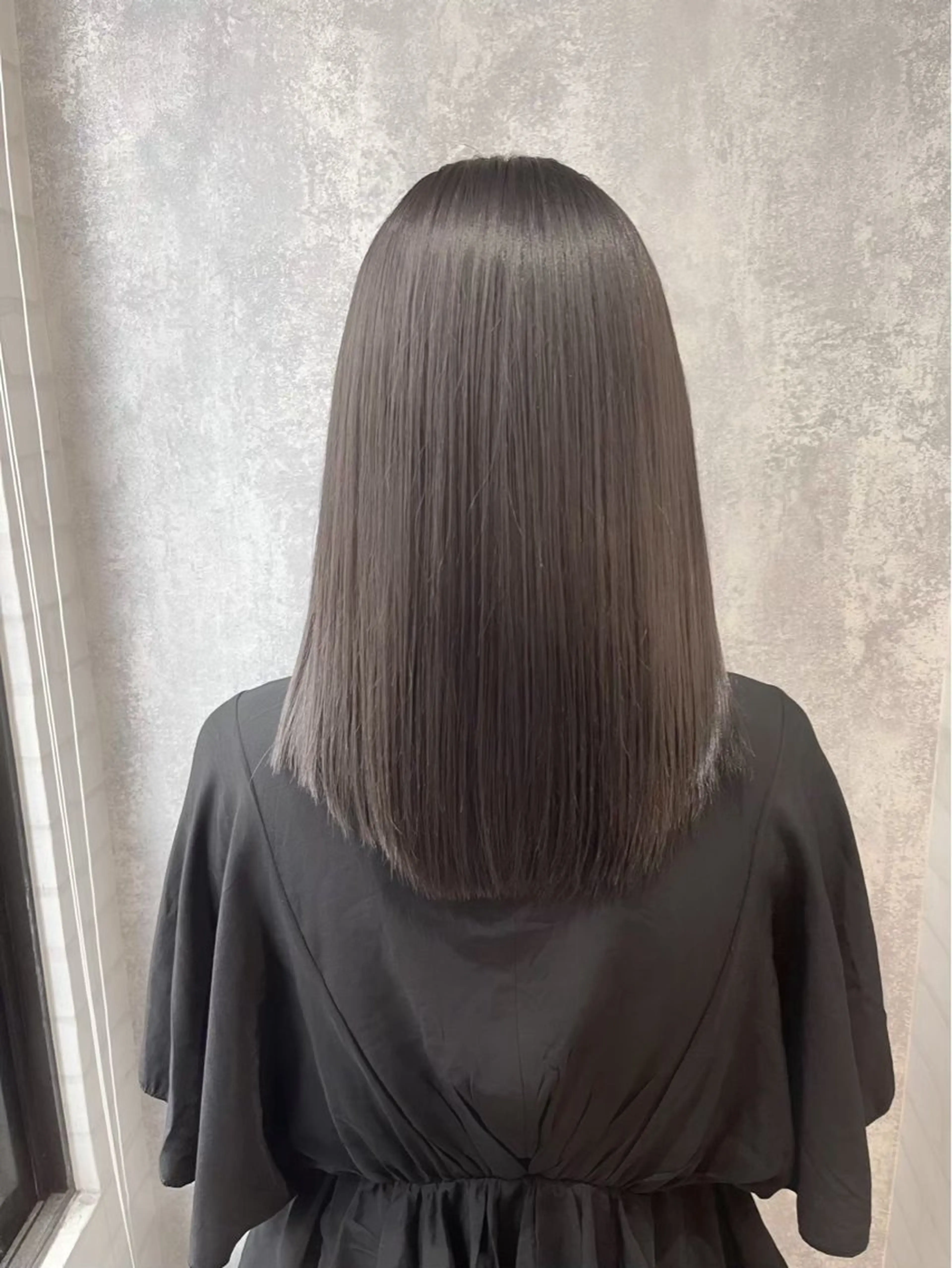 セミロング カラー カット ヘアカラー トリートメント Zina 蓮/博多 /艶髪/髪質改善特化のヘアスタイル