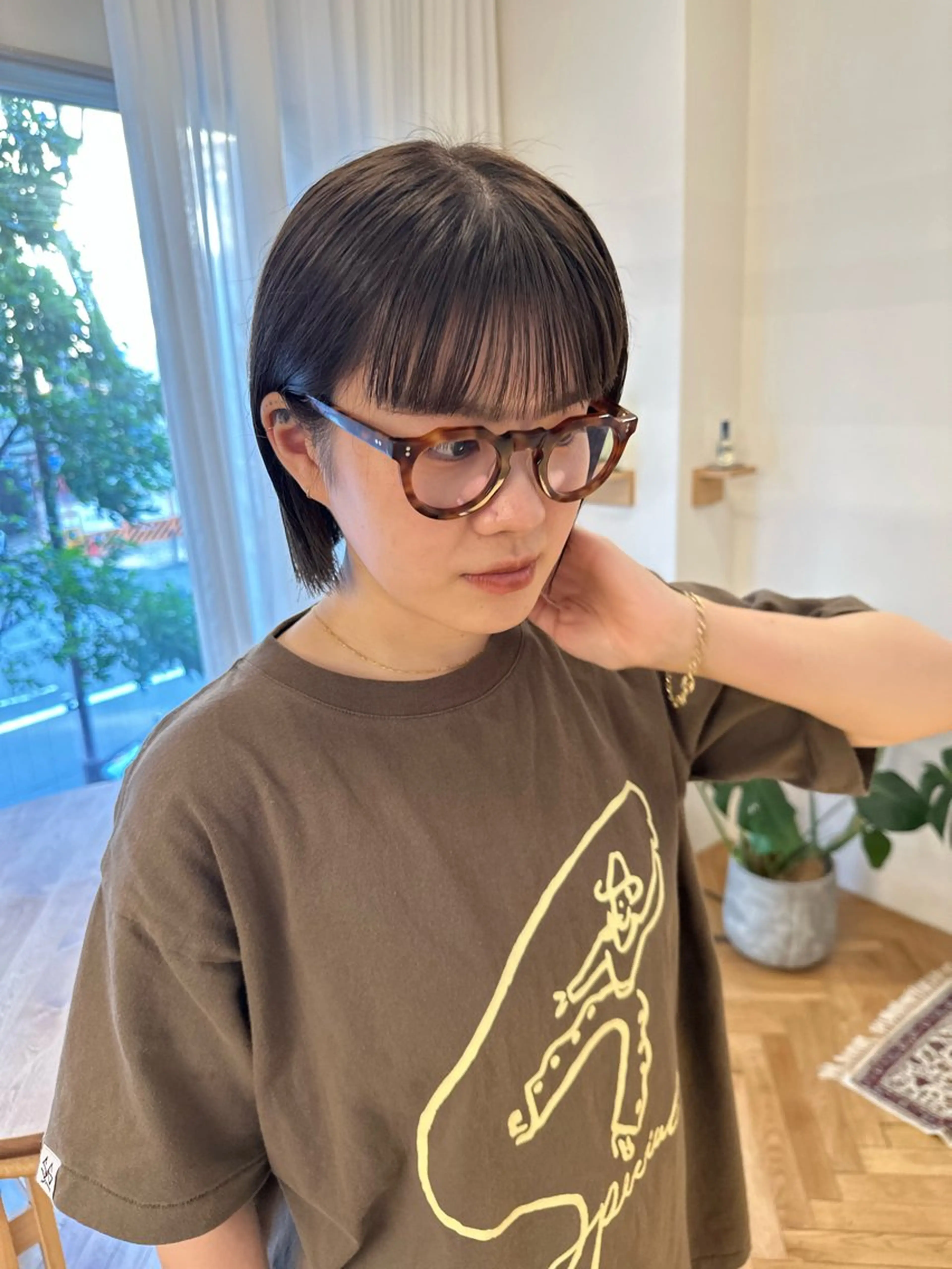 ショート カラー ベージュカラー オリーブベージュ ボブ カット ヘアカラー トリートメント yupi🐈‍⬛ レイヤー/パーマのヘアスタイル